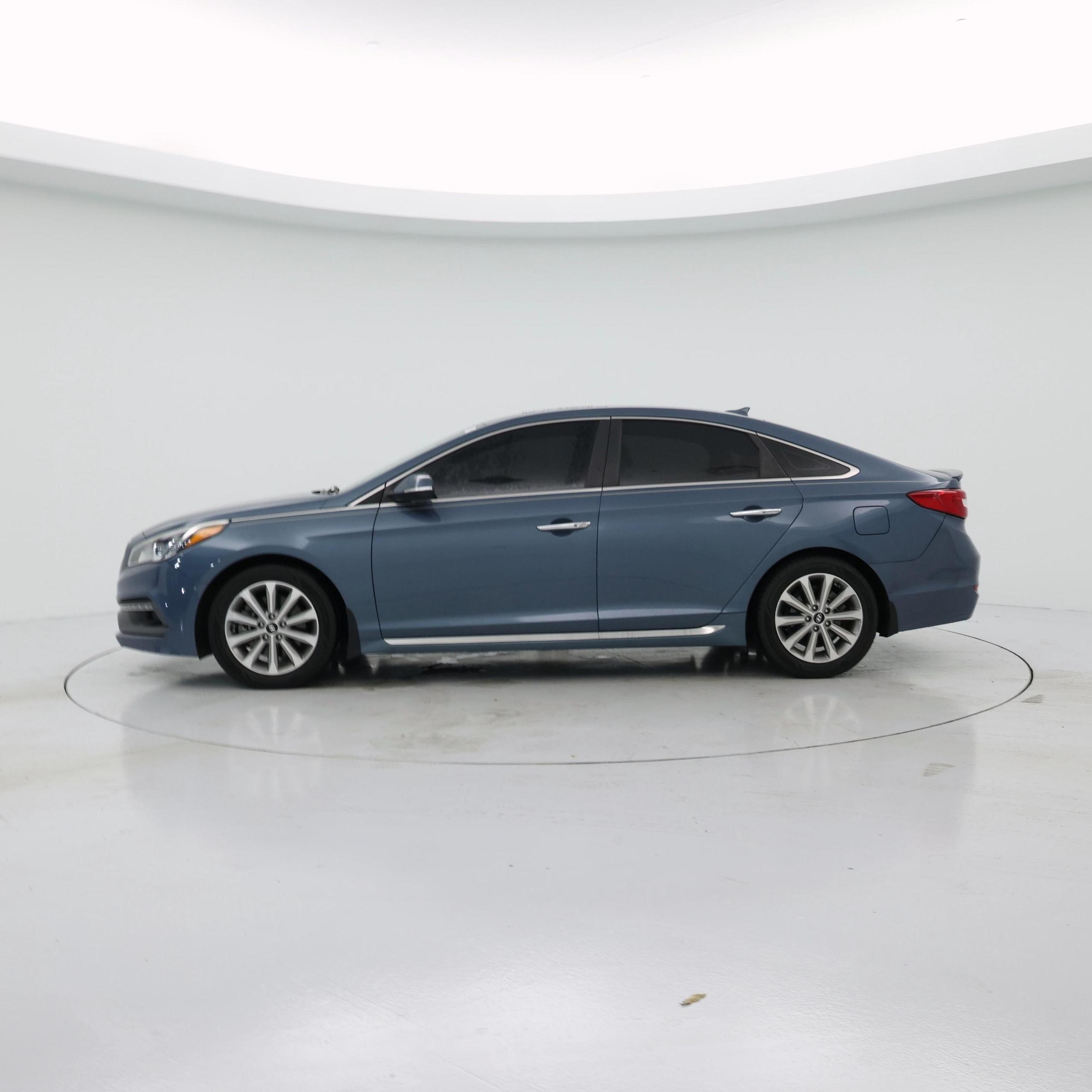 Thumbnail: 2017 Hyundai Sonata - 3