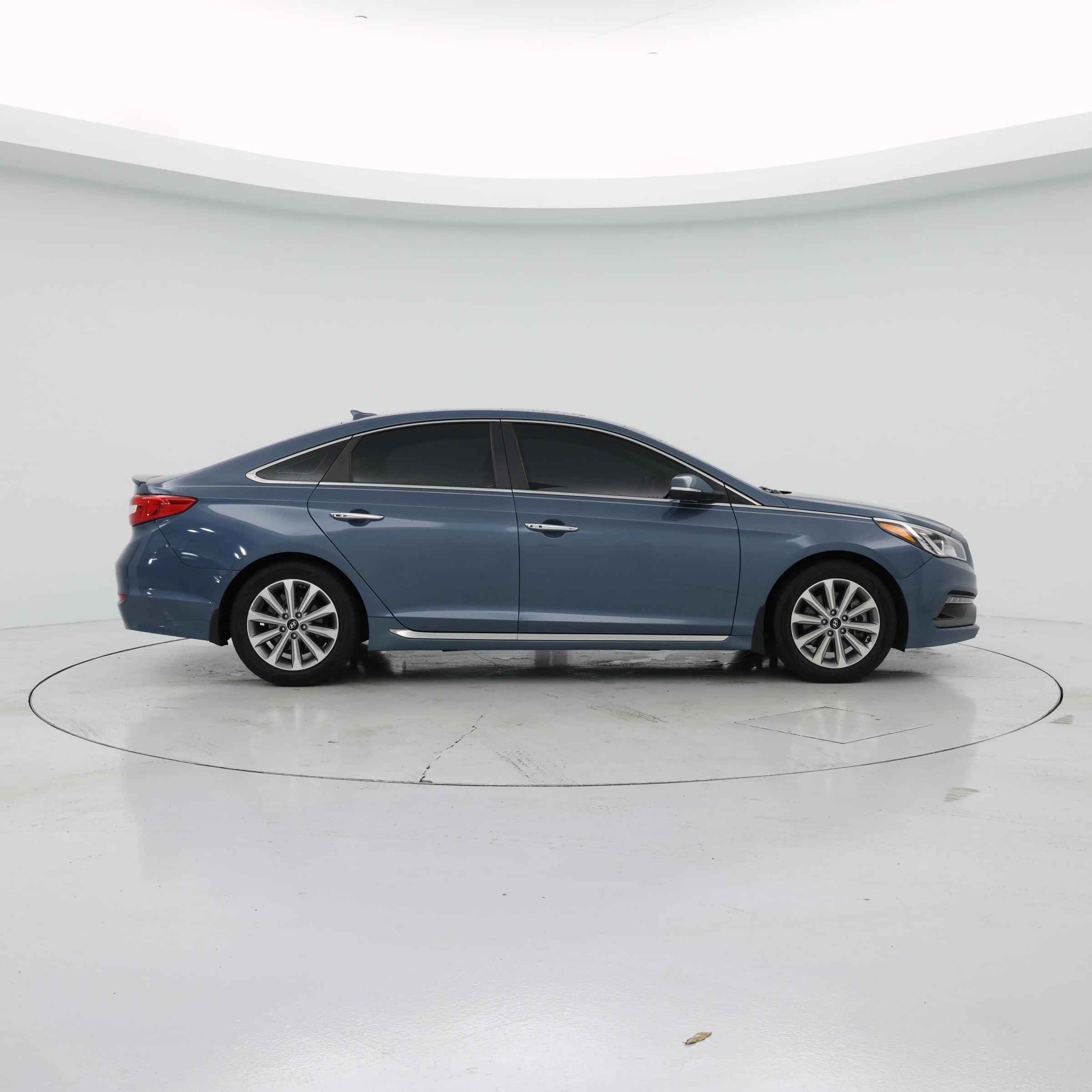Thumbnail: 2017 Hyundai Sonata - 7
