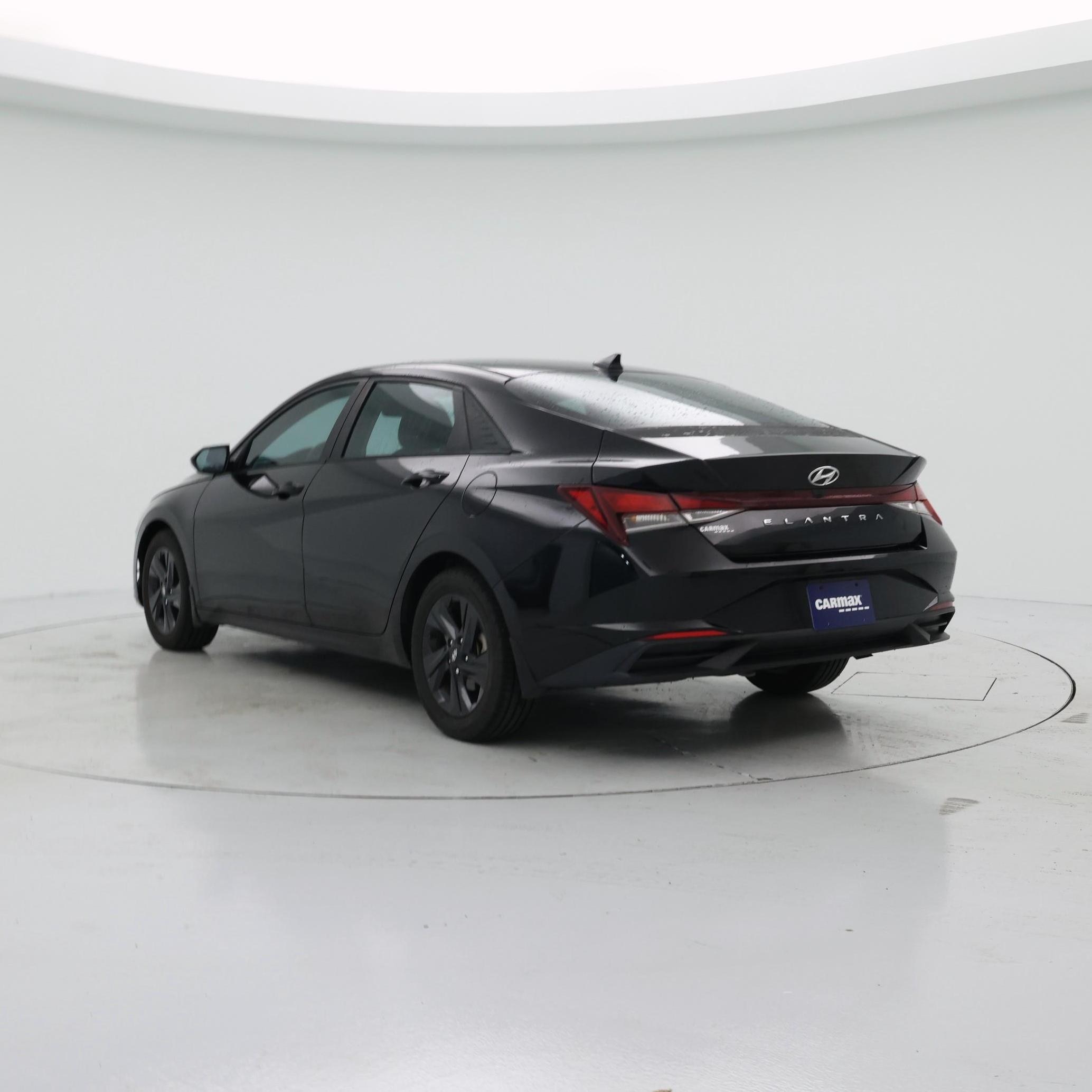 Thumbnail: 2022 Hyundai Elantra - 2