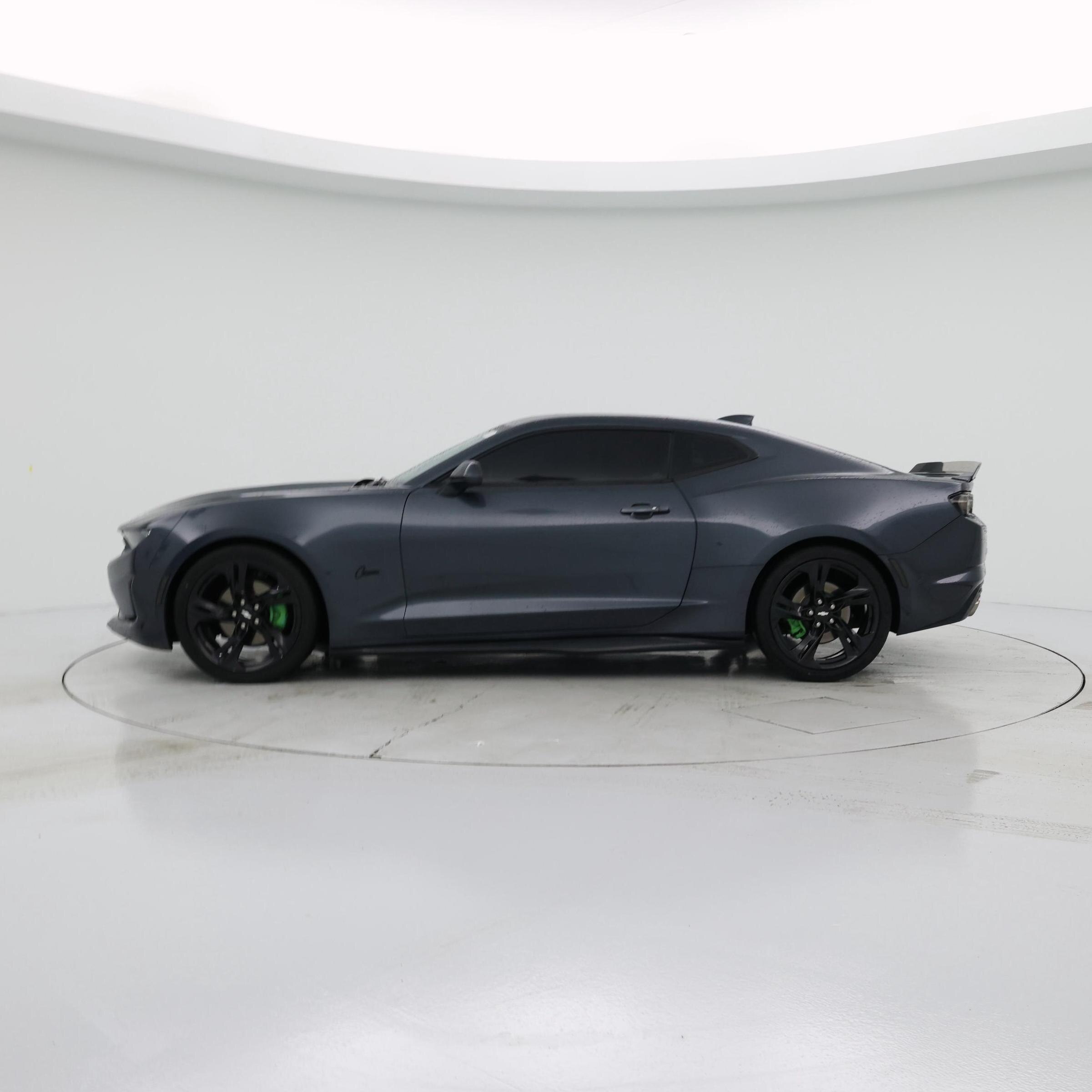Thumbnail: 2019 Chevrolet Camaro - 3