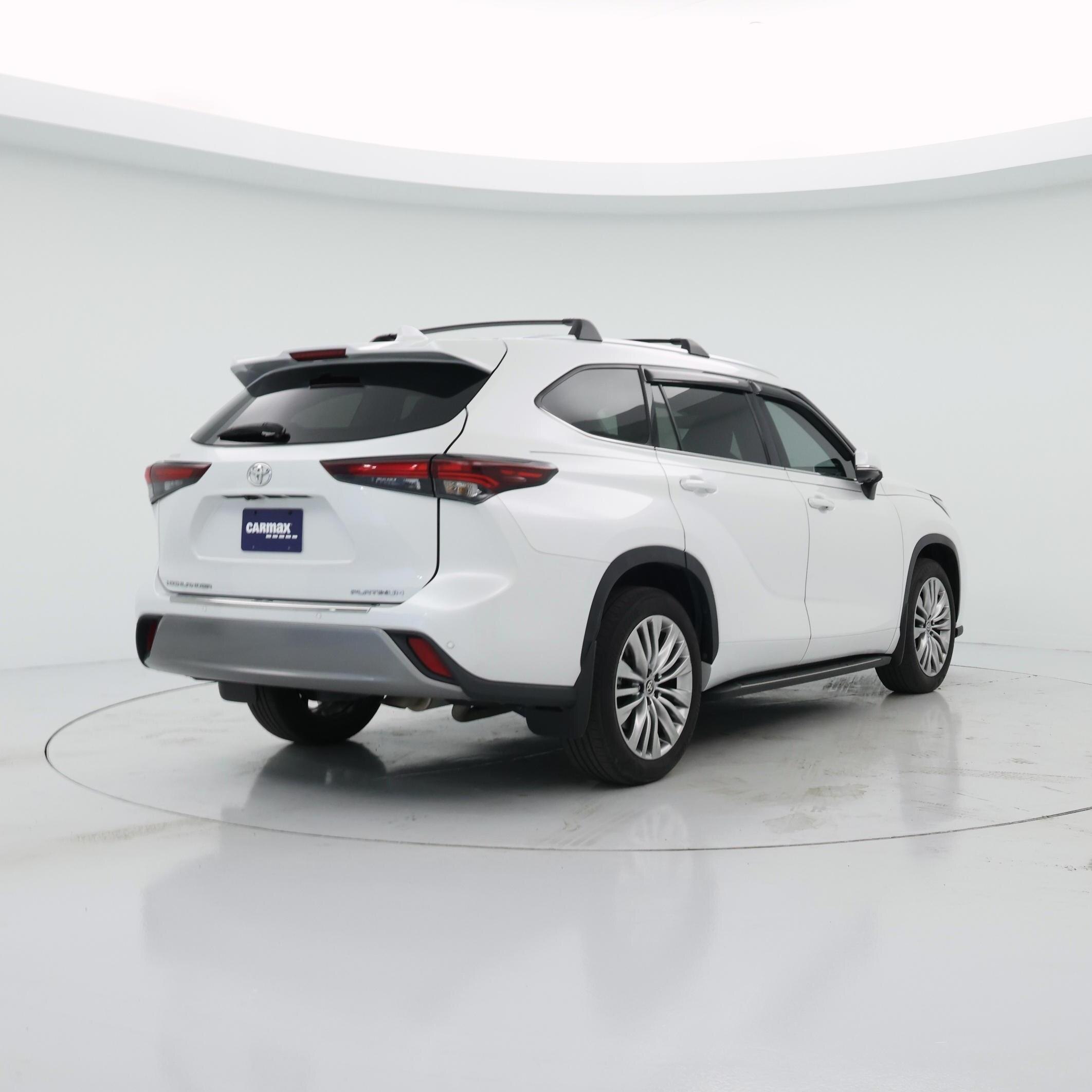 Thumbnail: 2024 Toyota Highlander - 8