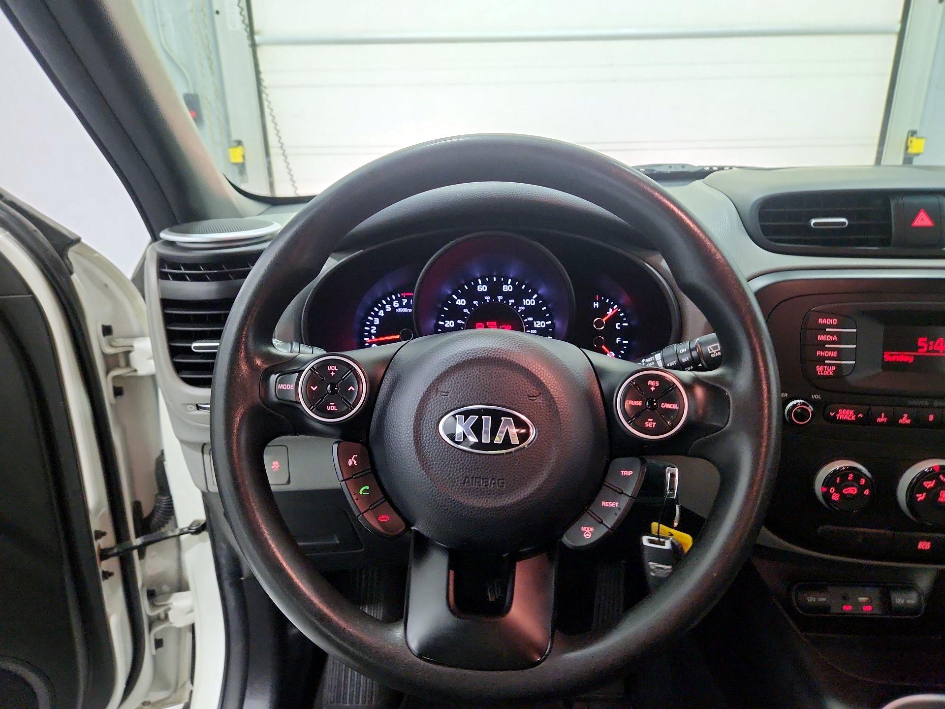 Thumbnail: 2015 Kia Soul - 10