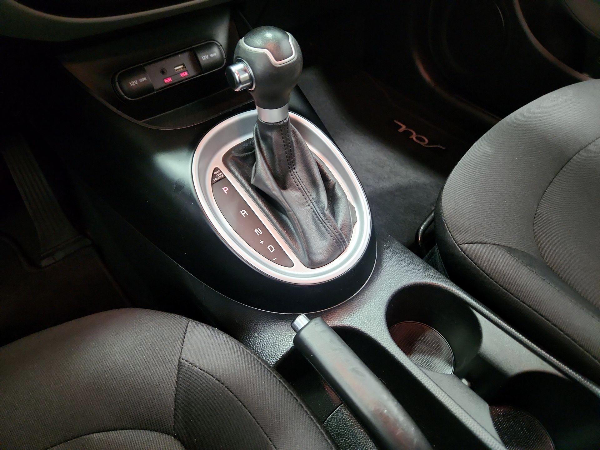 Thumbnail: 2015 Kia Soul - 16