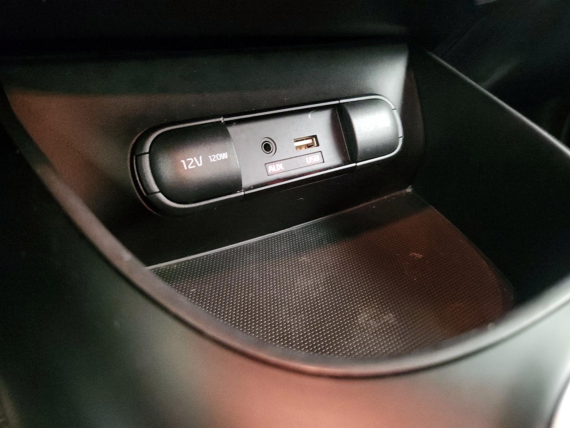 Thumbnail: 2015 Kia Soul - 17
