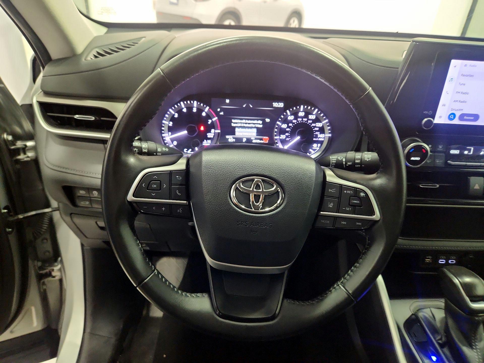 Thumbnail: 2024 Toyota Highlander - 10