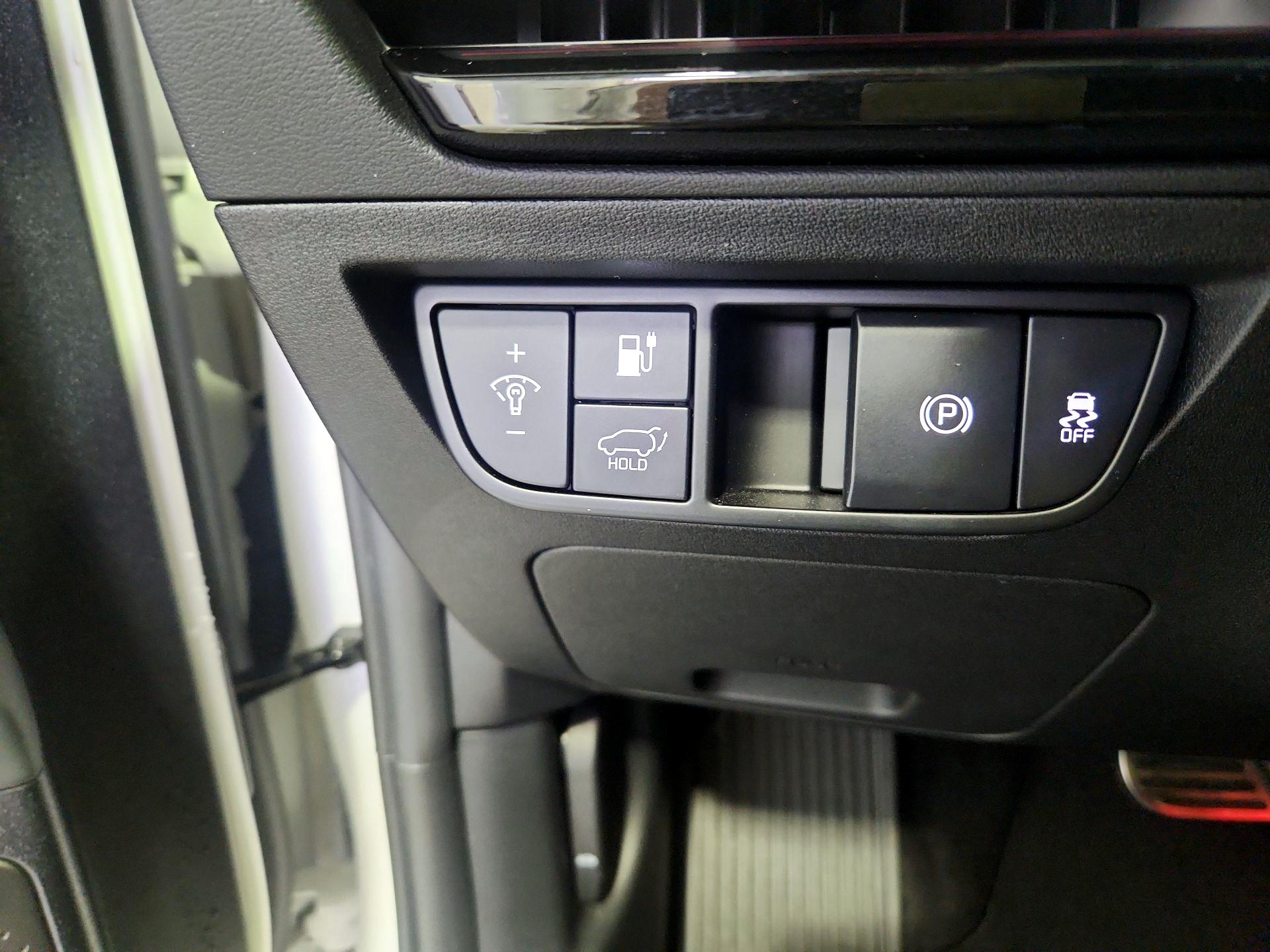 Thumbnail: 2023 Kia EV6 - 13
