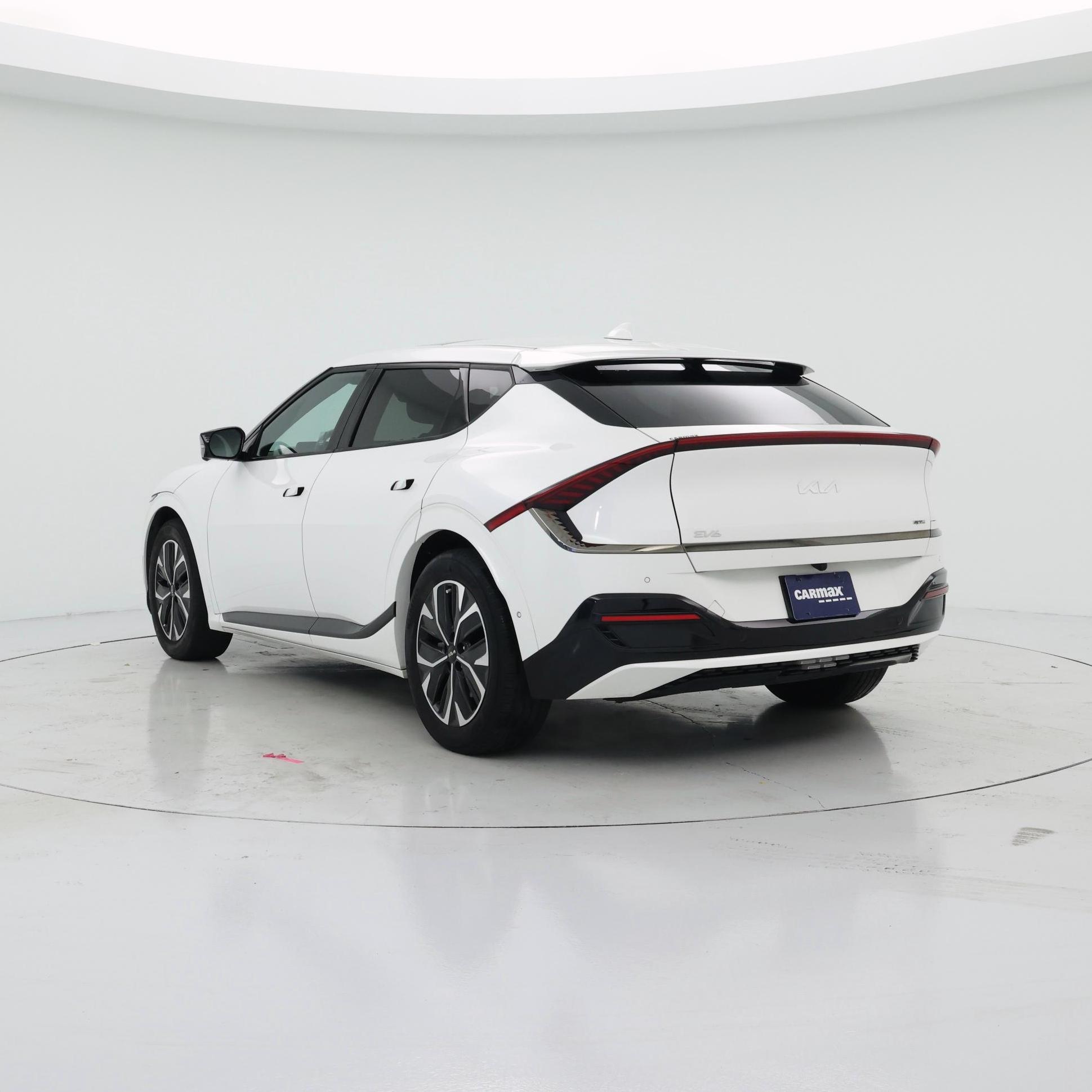 Thumbnail: 2023 Kia EV6 - 2