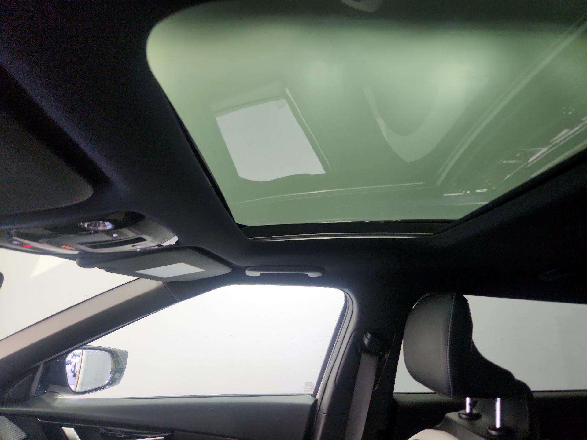 Thumbnail: 2023 Kia EV6 - 19