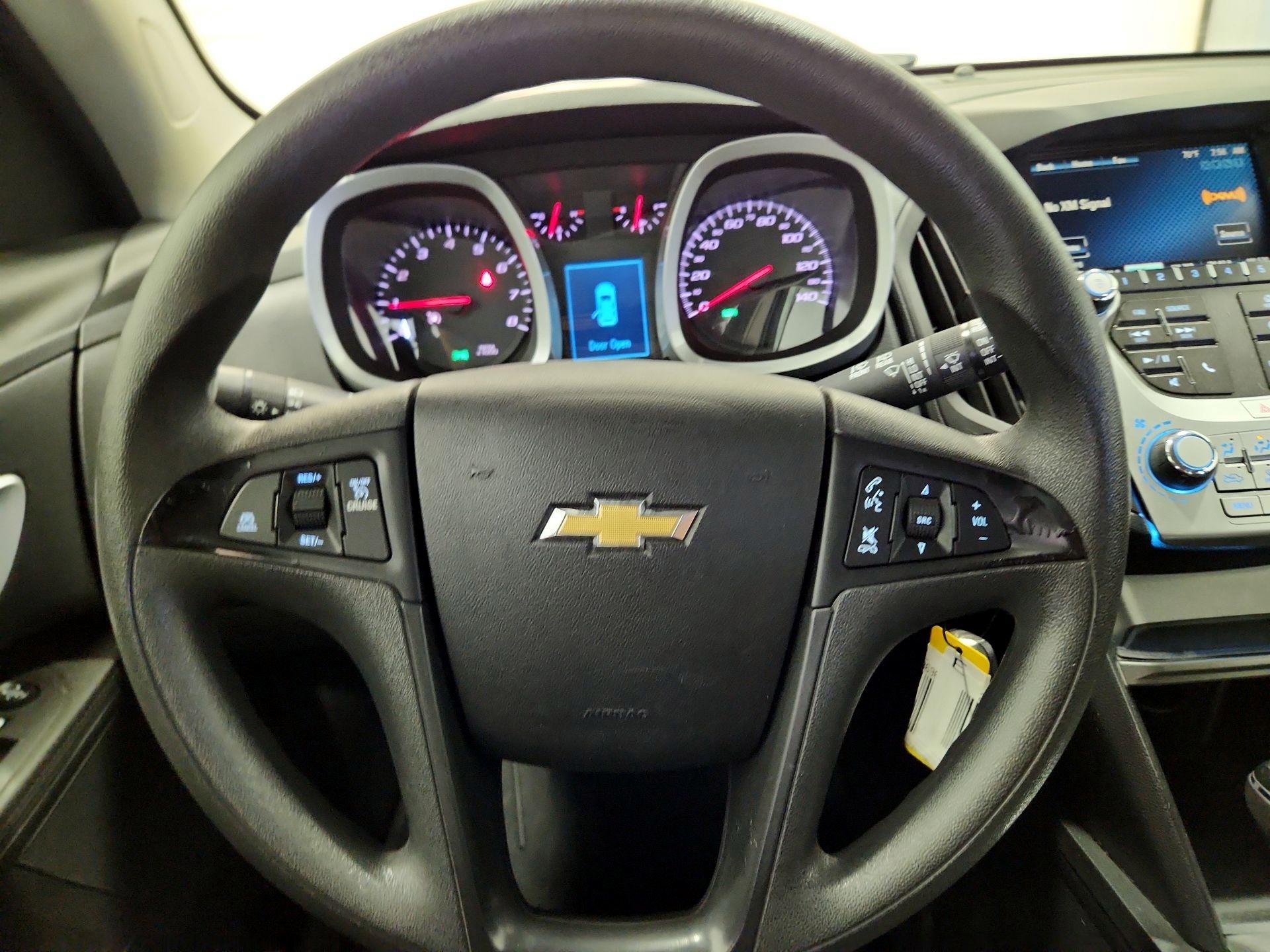 Thumbnail: 2017 Chevrolet Equinox - 10