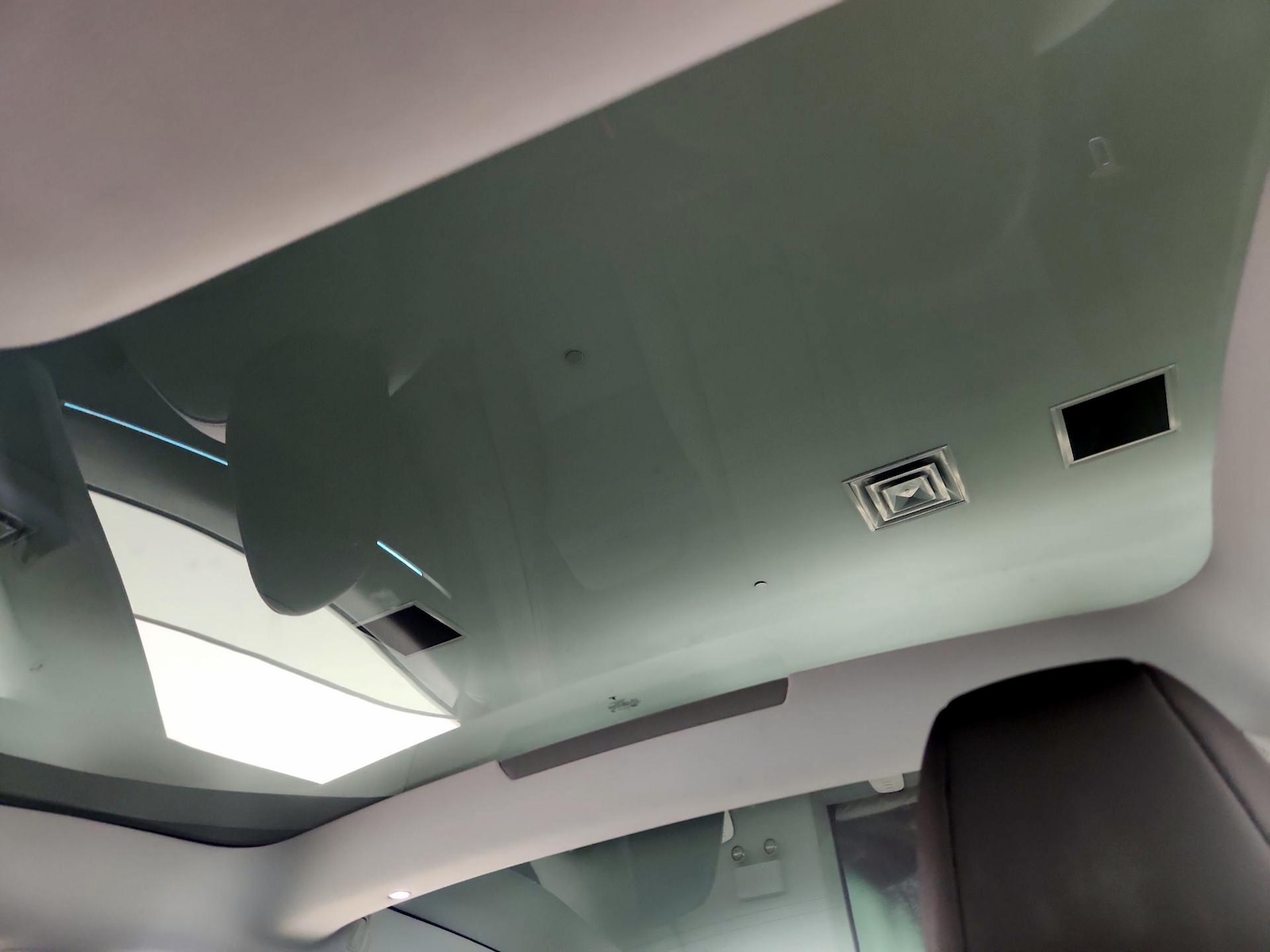 2025 Tesla Model 3 Long Range - Photo 21