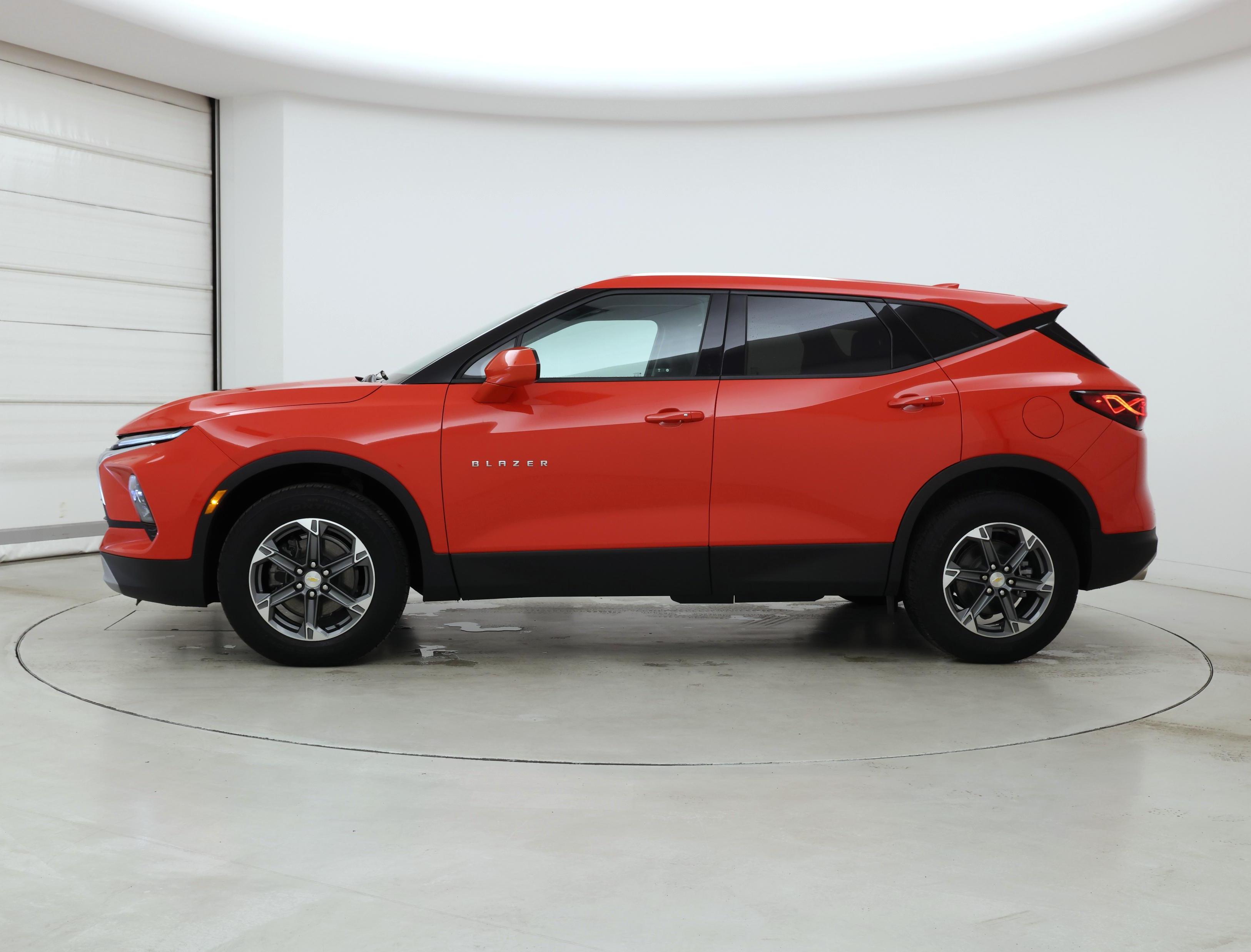Thumbnail: 2025 Chevrolet Blazer - 3