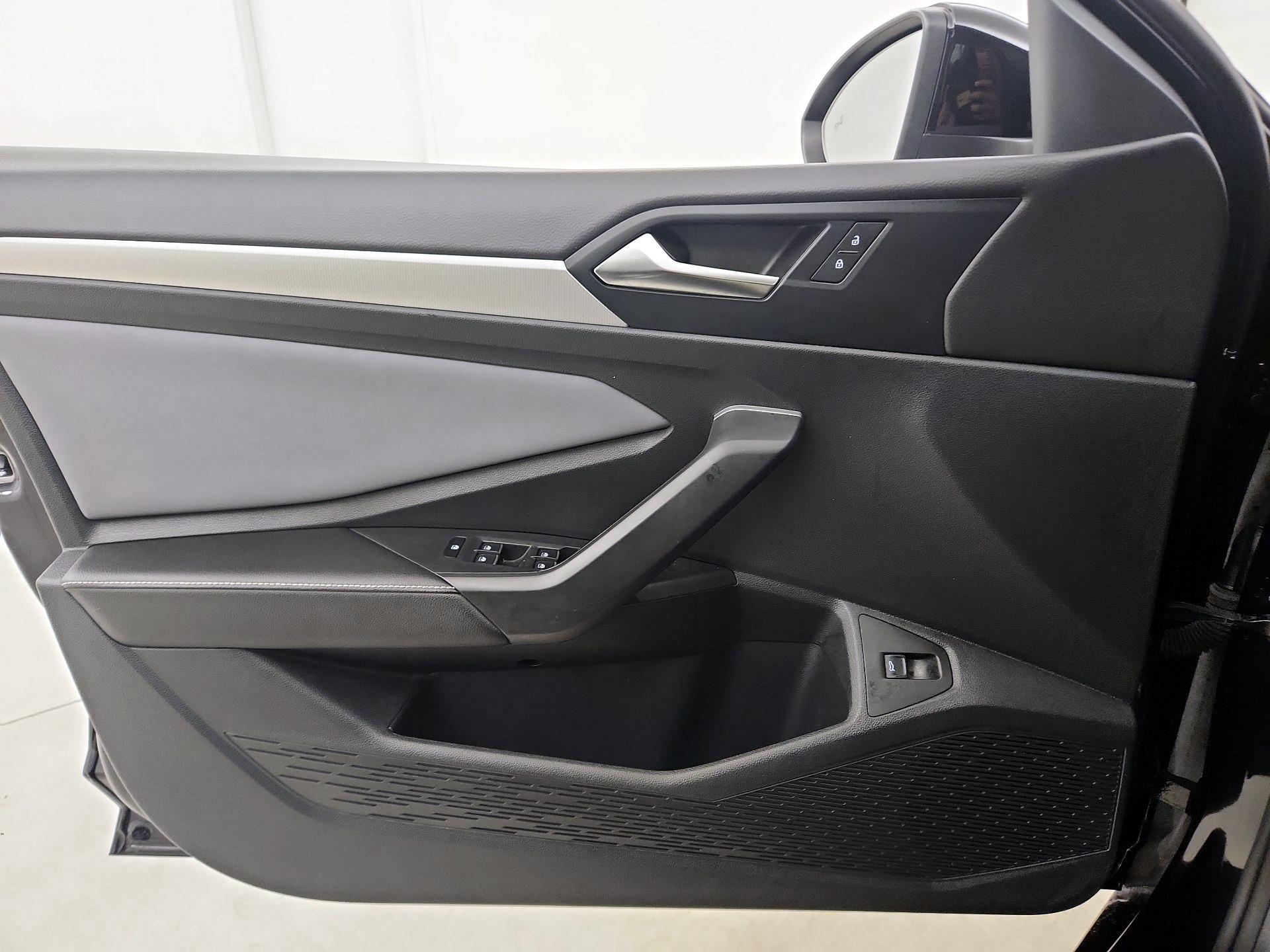 Thumbnail: 2025 Volkswagen Jetta - 12