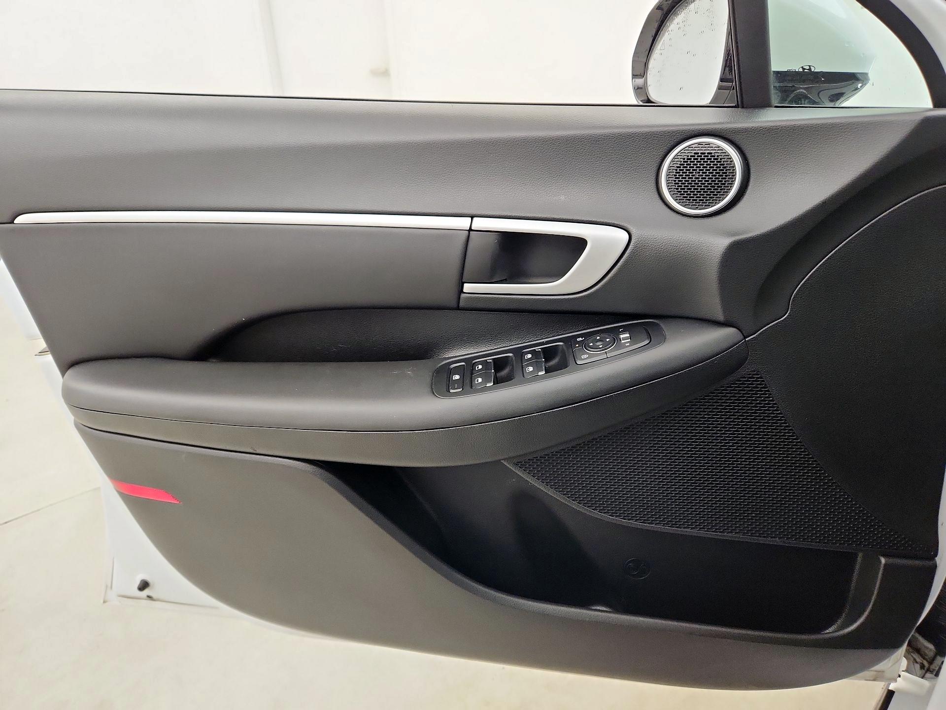 Thumbnail: 2025 Hyundai Sonata - 12