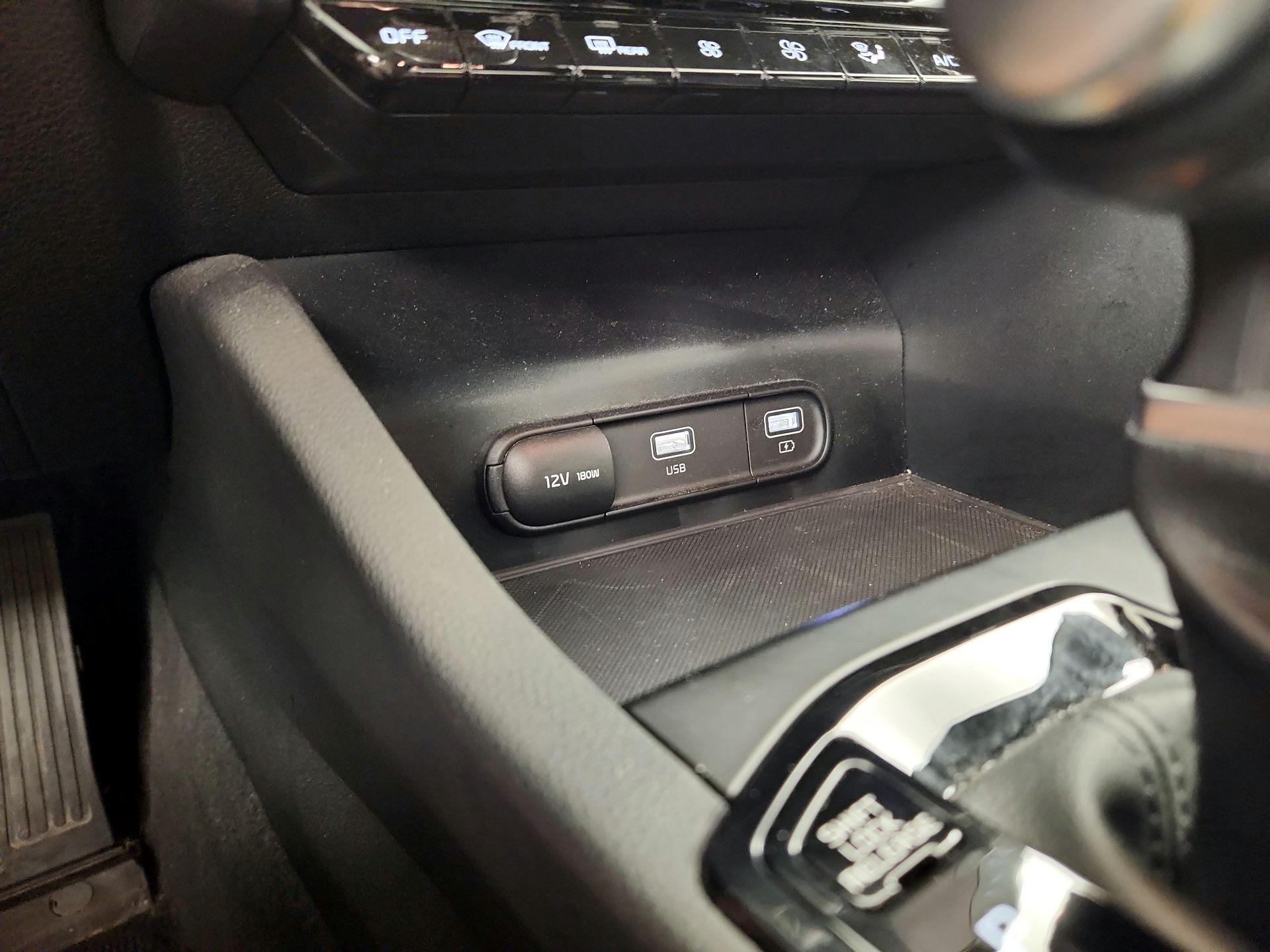 Thumbnail: 2023 Kia K5 - 16