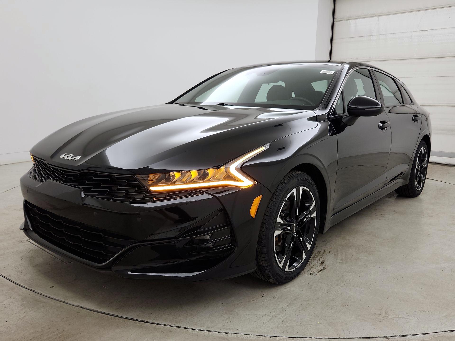 Thumbnail: 2023 Kia K5 - 3