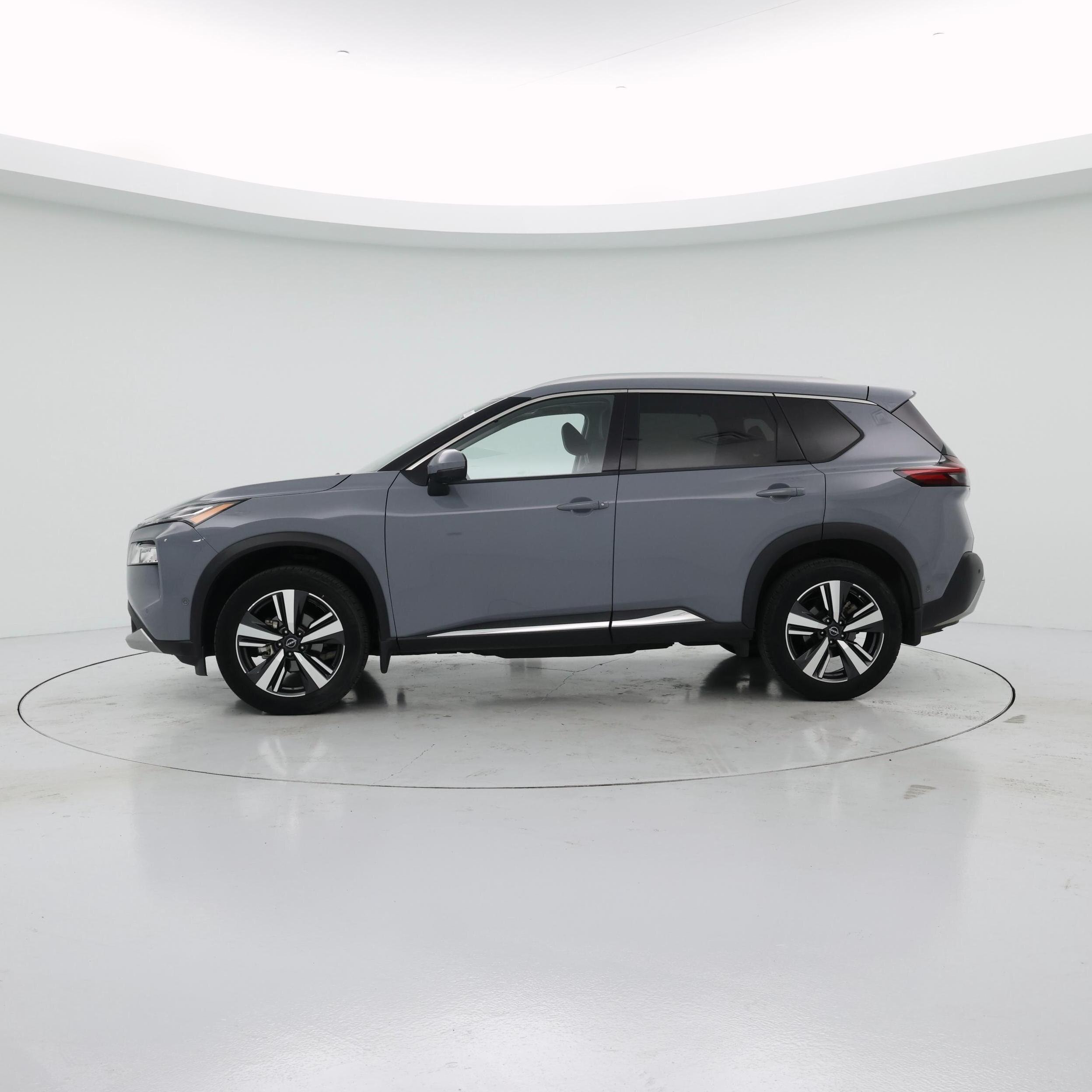 Thumbnail: 2023 Nissan Rogue - 3