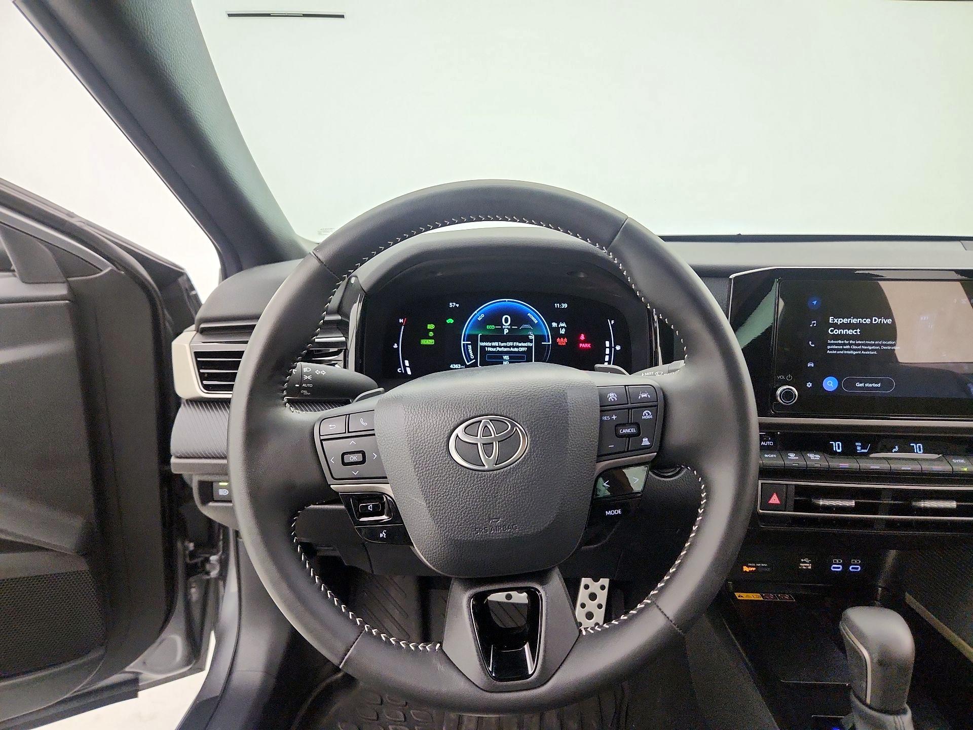 Thumbnail: 2025 Toyota Camry - 10