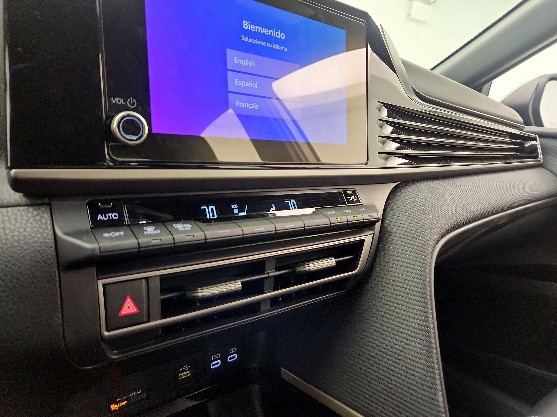 Thumbnail: 2025 Toyota Camry - 17
