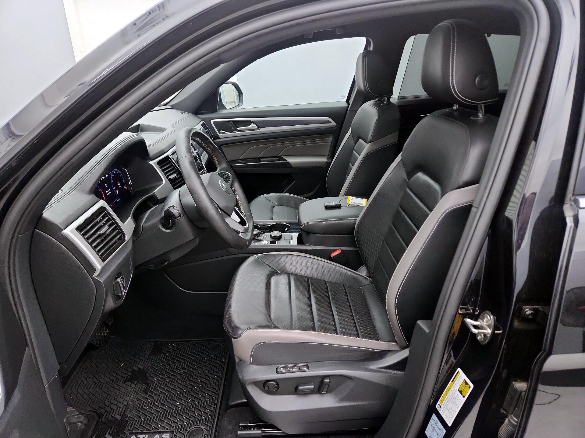 Thumbnail: 2021 Volkswagen Atlas - 11