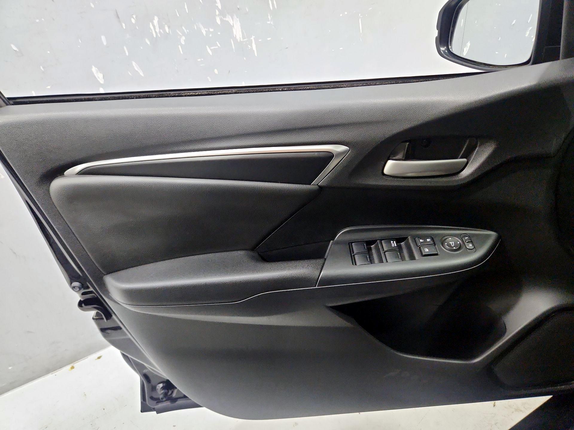 Thumbnail: 2015 Honda Fit - 12