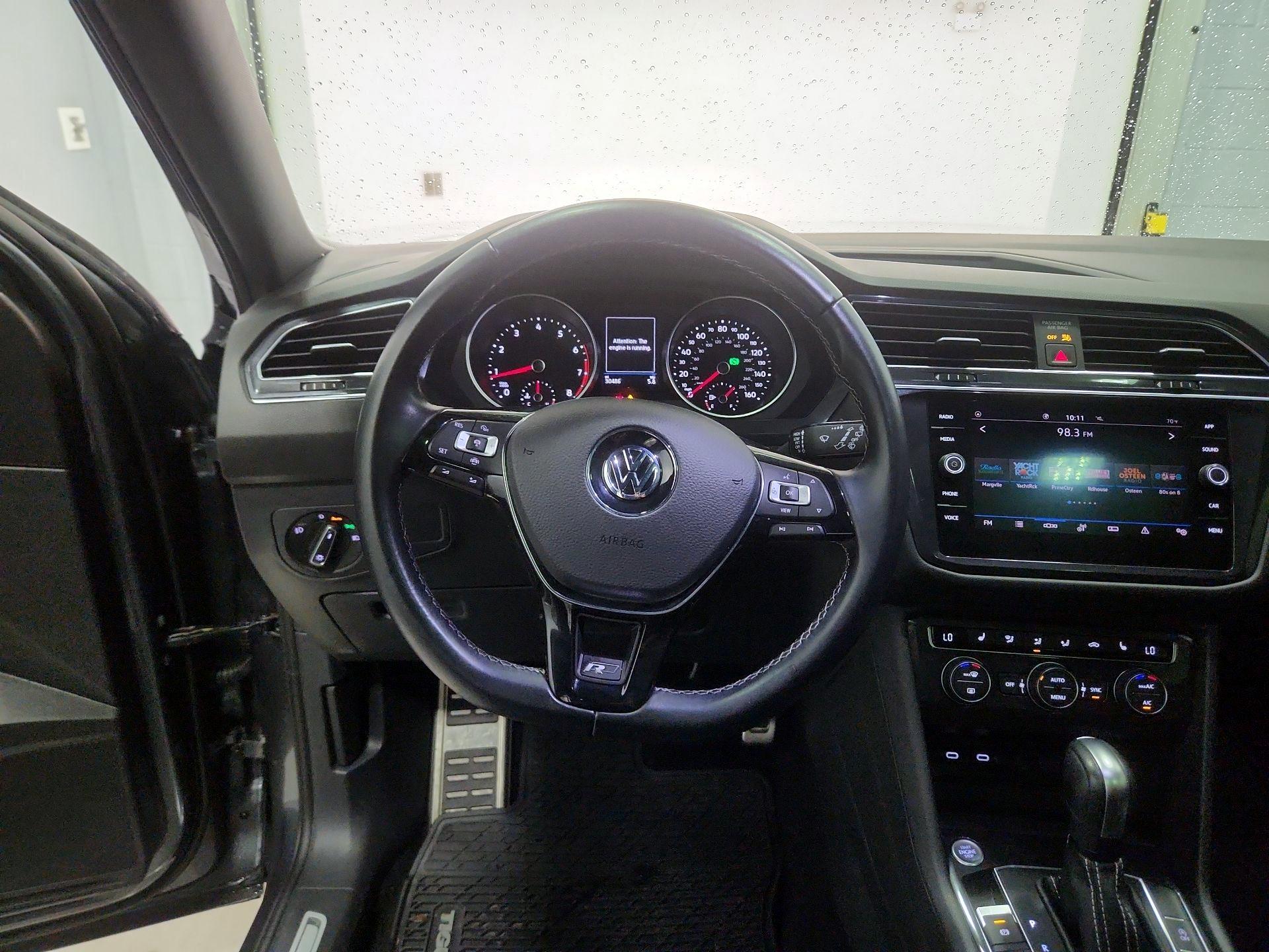 Thumbnail: 2021 Volkswagen Tiguan - 10