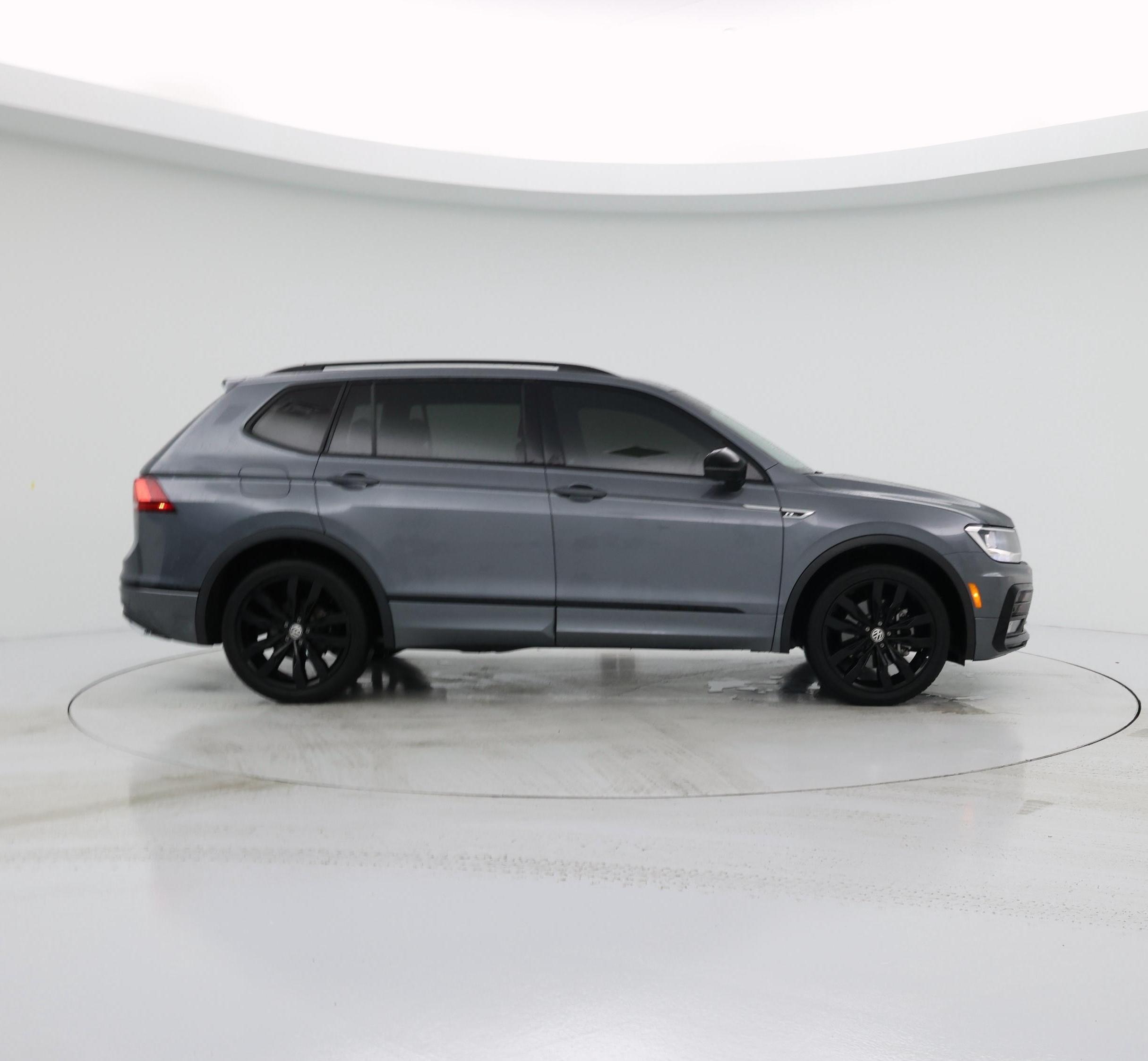 Thumbnail: 2021 Volkswagen Tiguan - 7