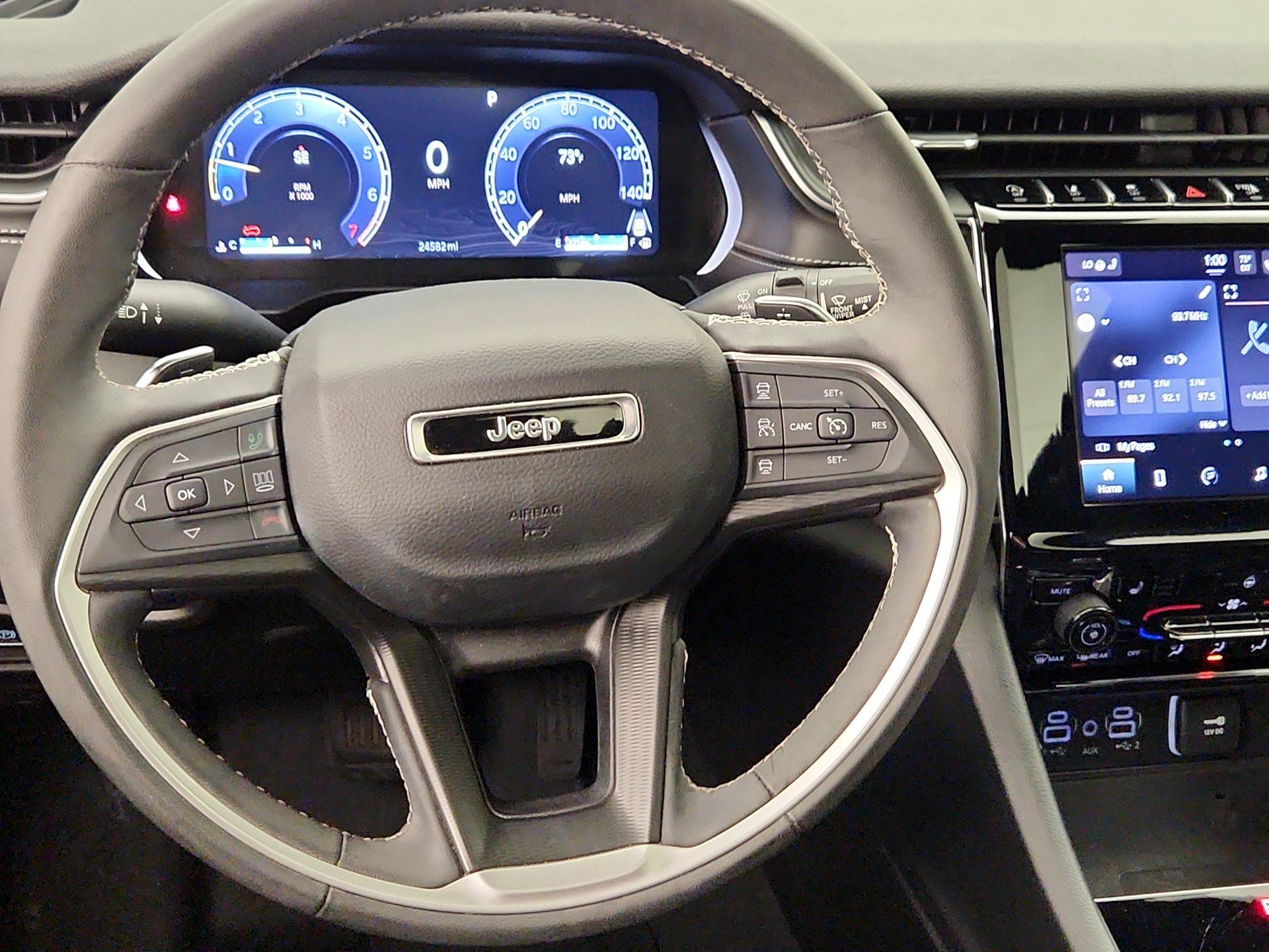 Thumbnail: 2024 Jeep Grand Cherokee - 10