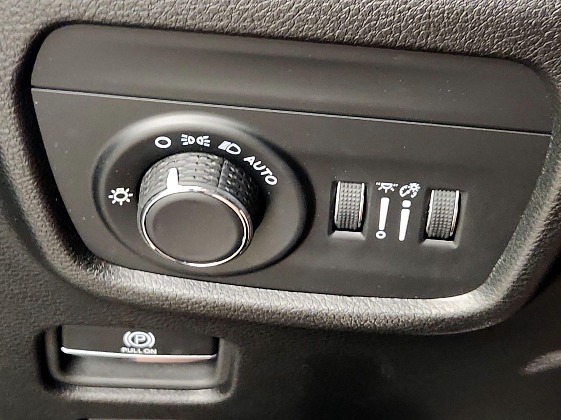 Thumbnail: 2024 Jeep Grand Cherokee - 13