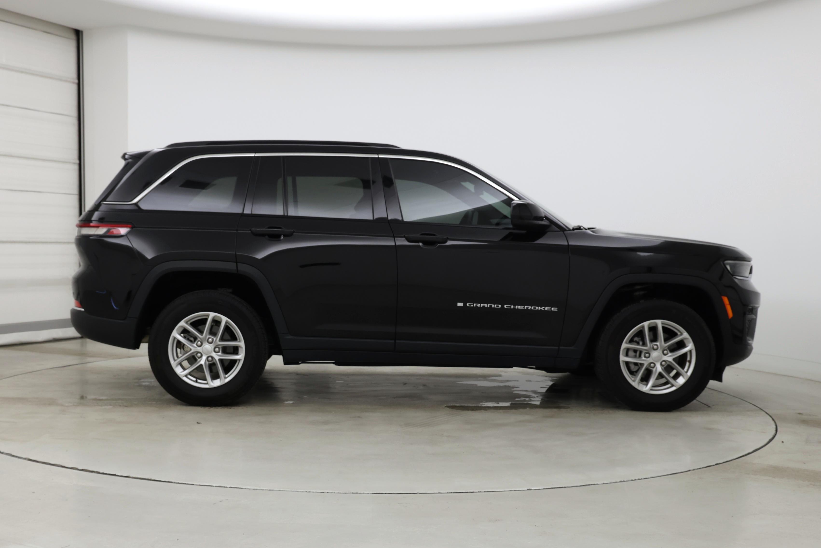Thumbnail: 2024 Jeep Grand Cherokee - 7