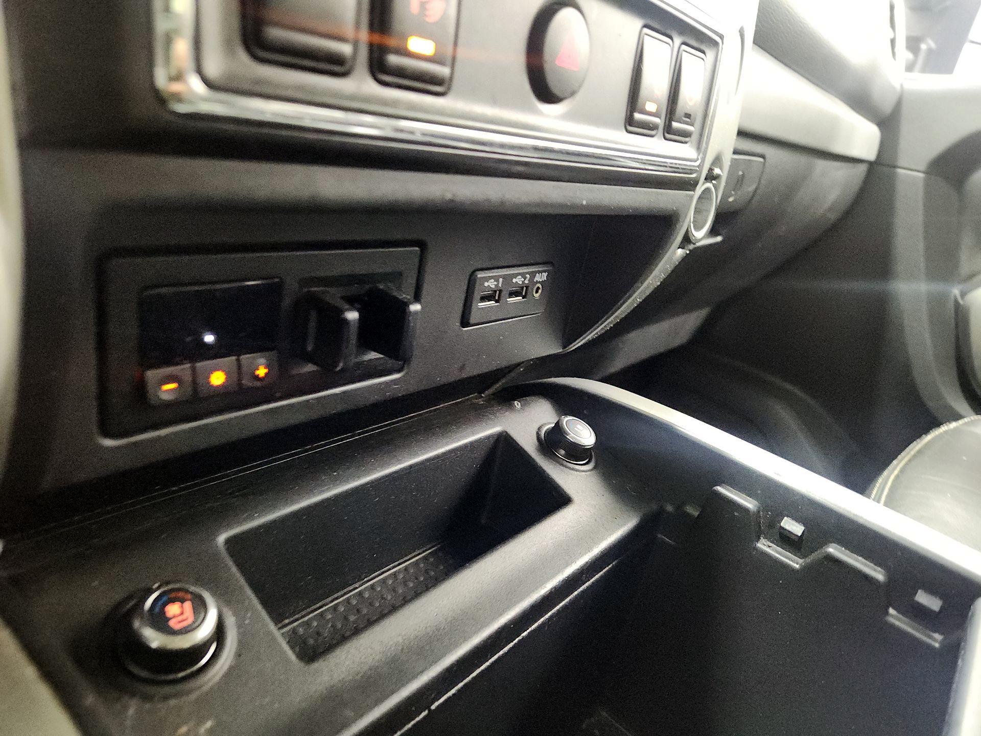 Thumbnail: 2019 Nissan Titan - 19
