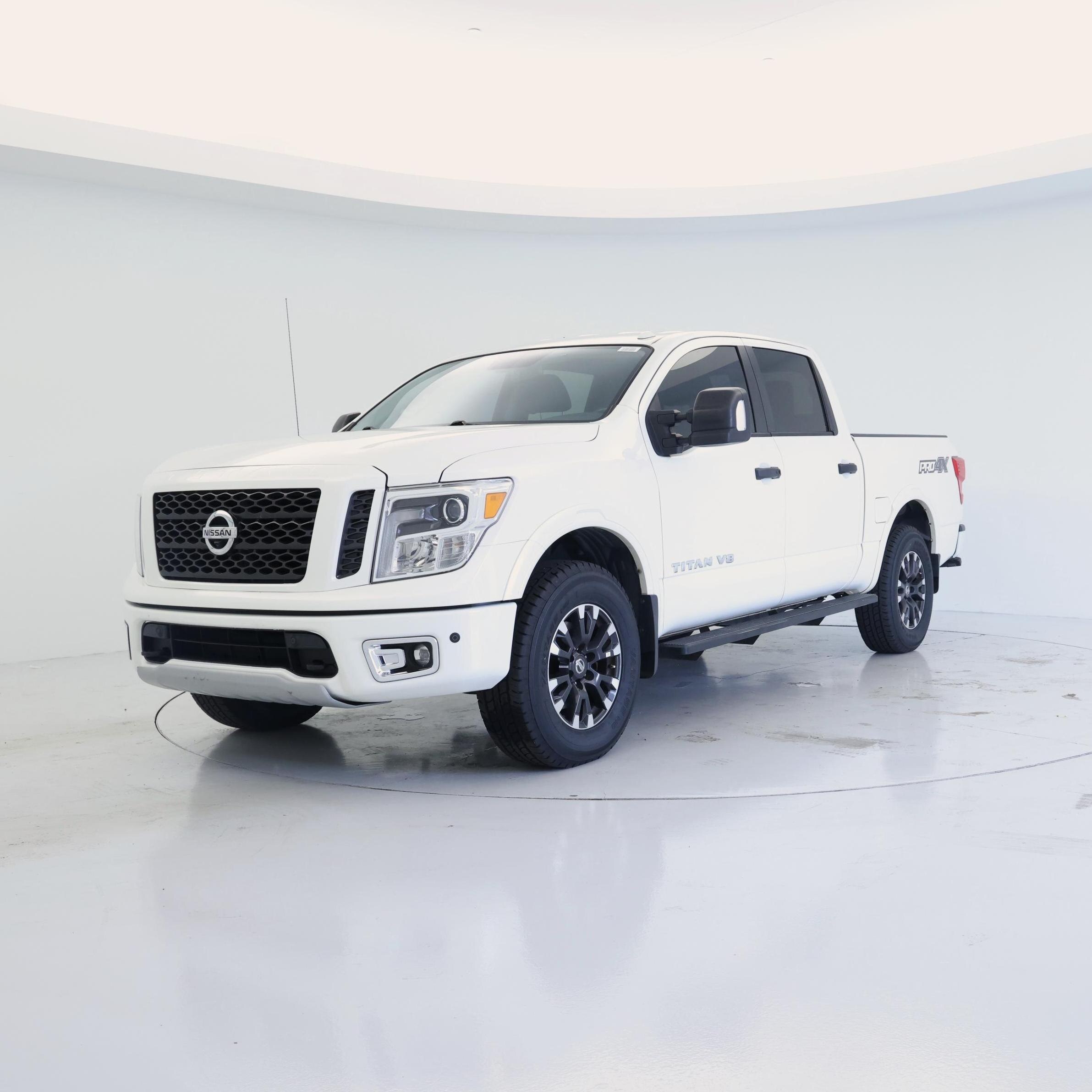 Thumbnail: 2019 Nissan Titan - 4