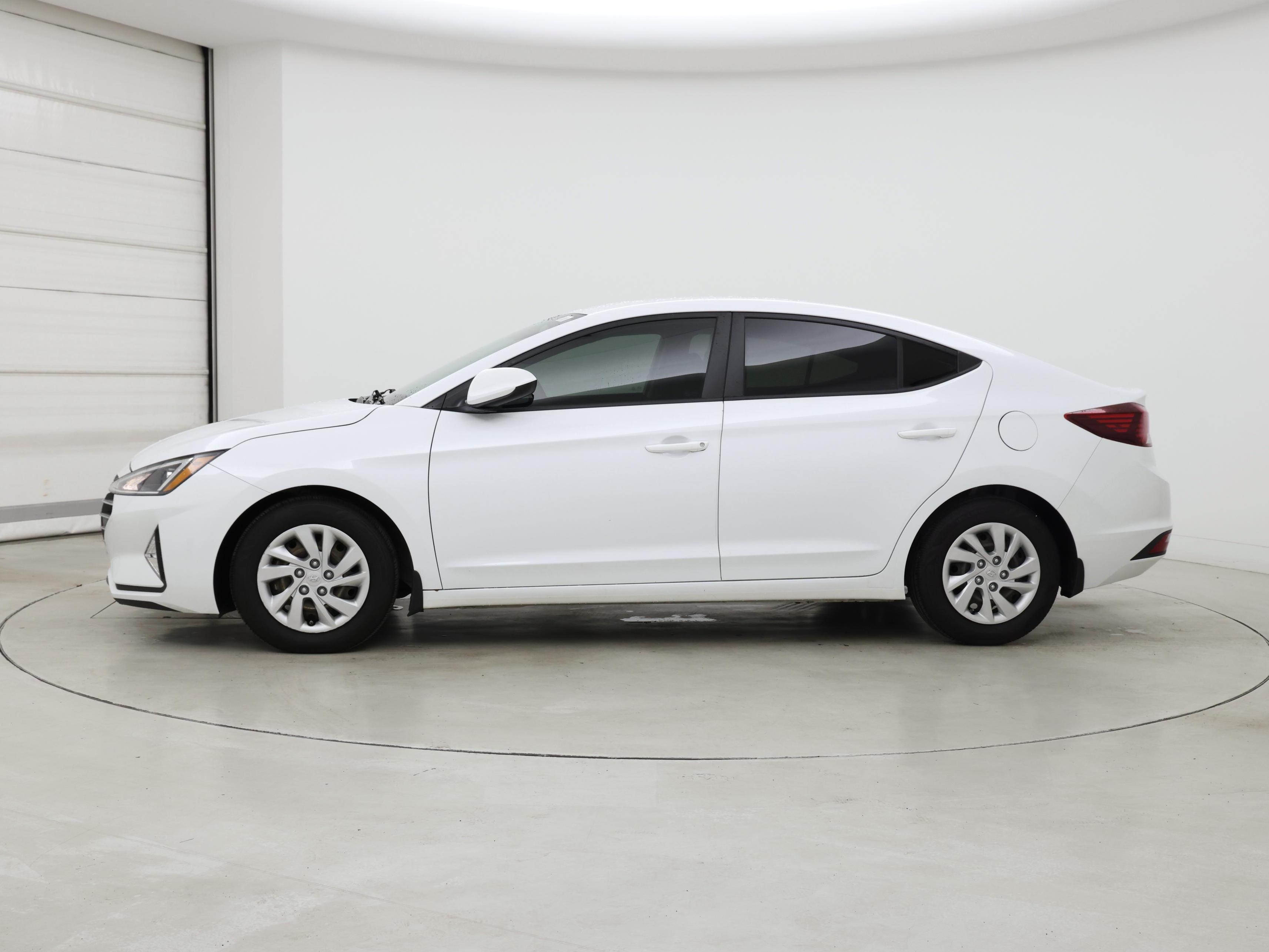 Thumbnail: 2020 Hyundai Elantra - 3