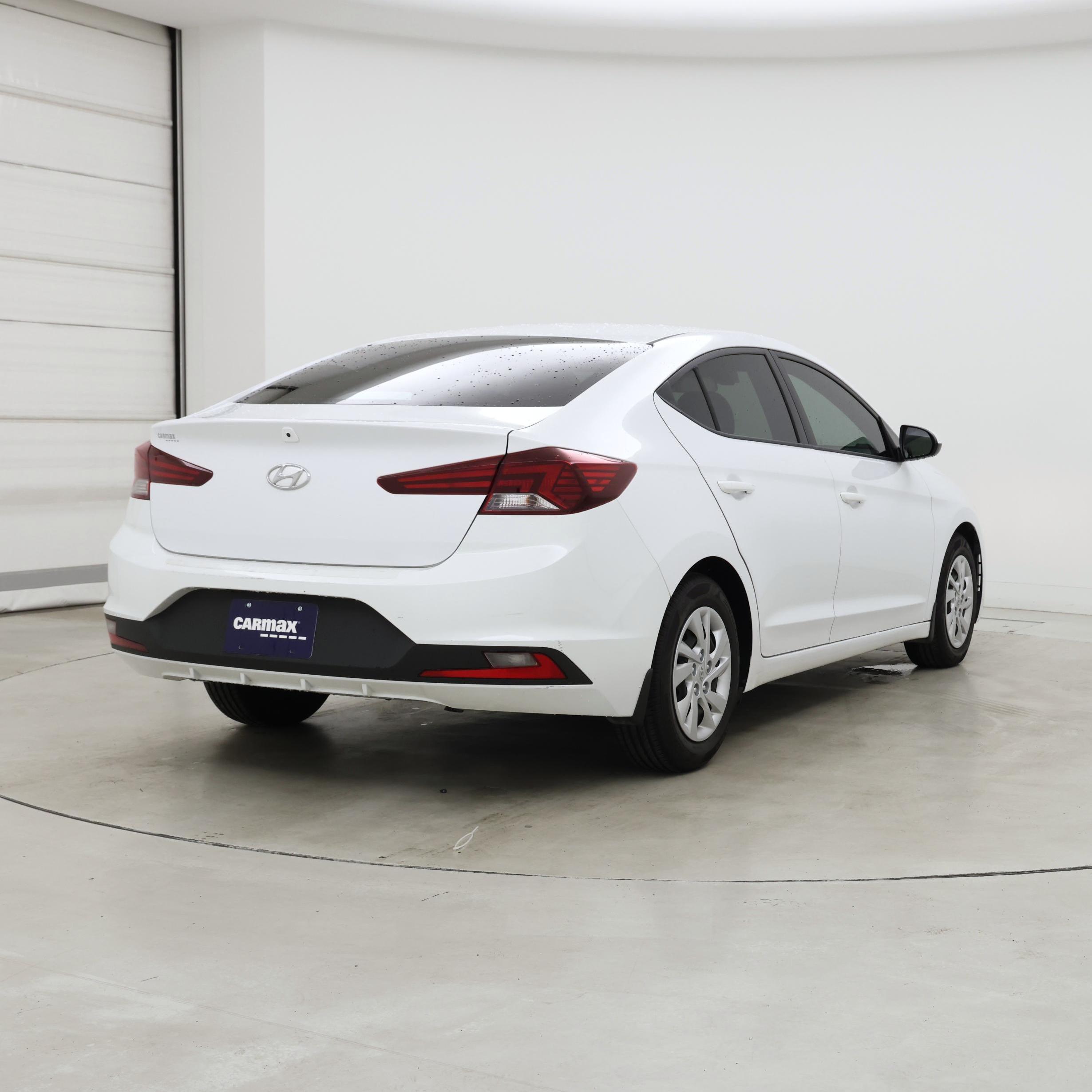 Thumbnail: 2020 Hyundai Elantra - 8