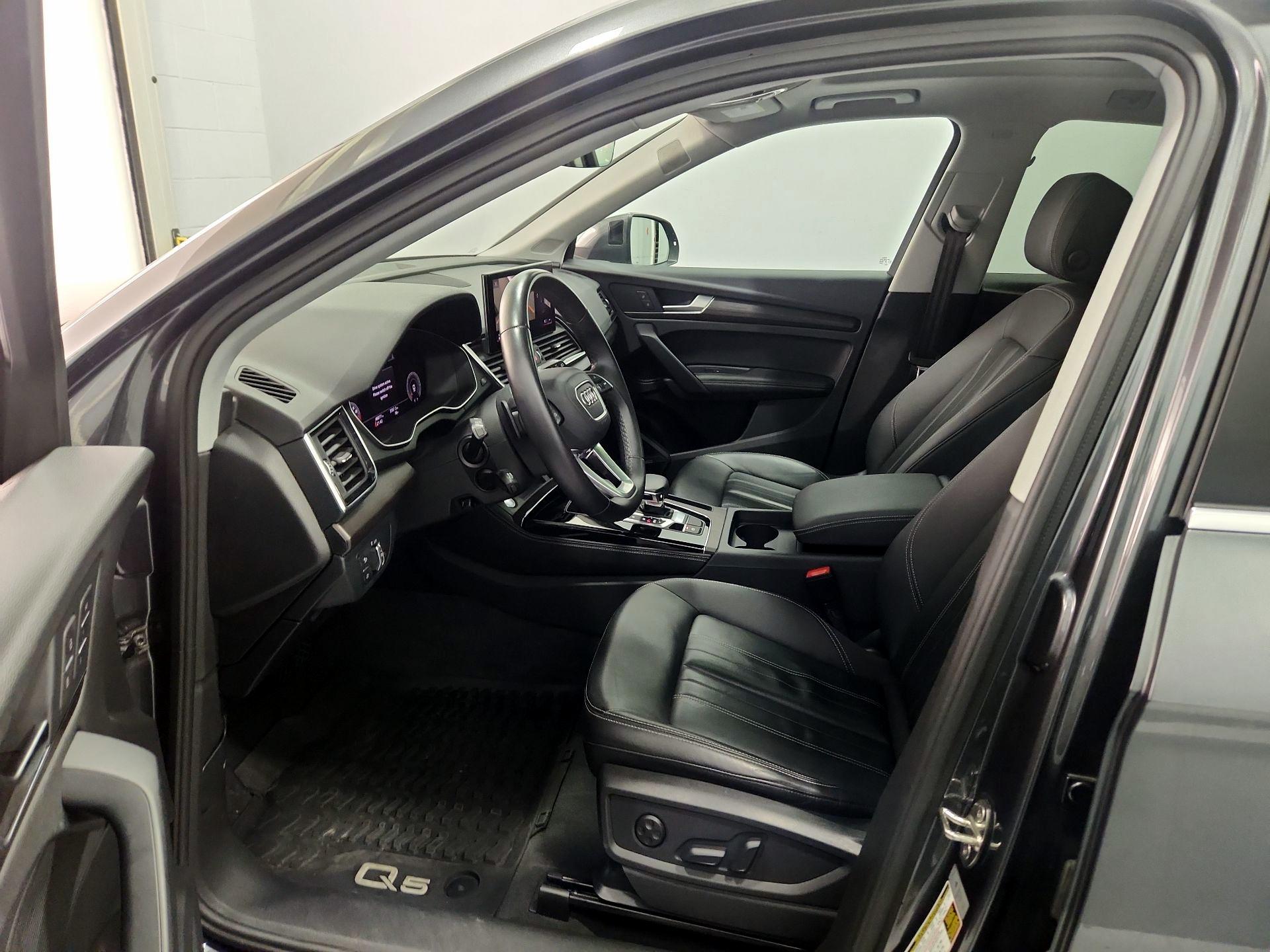 Thumbnail: 2023 Audi Q5 - 11