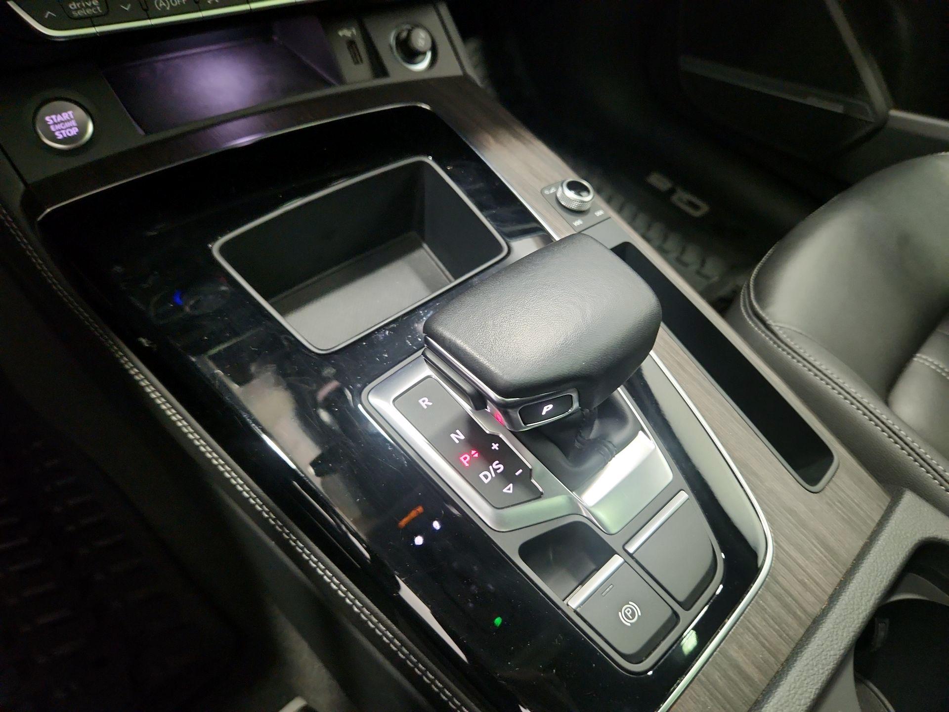 Thumbnail: 2023 Audi Q5 - 17