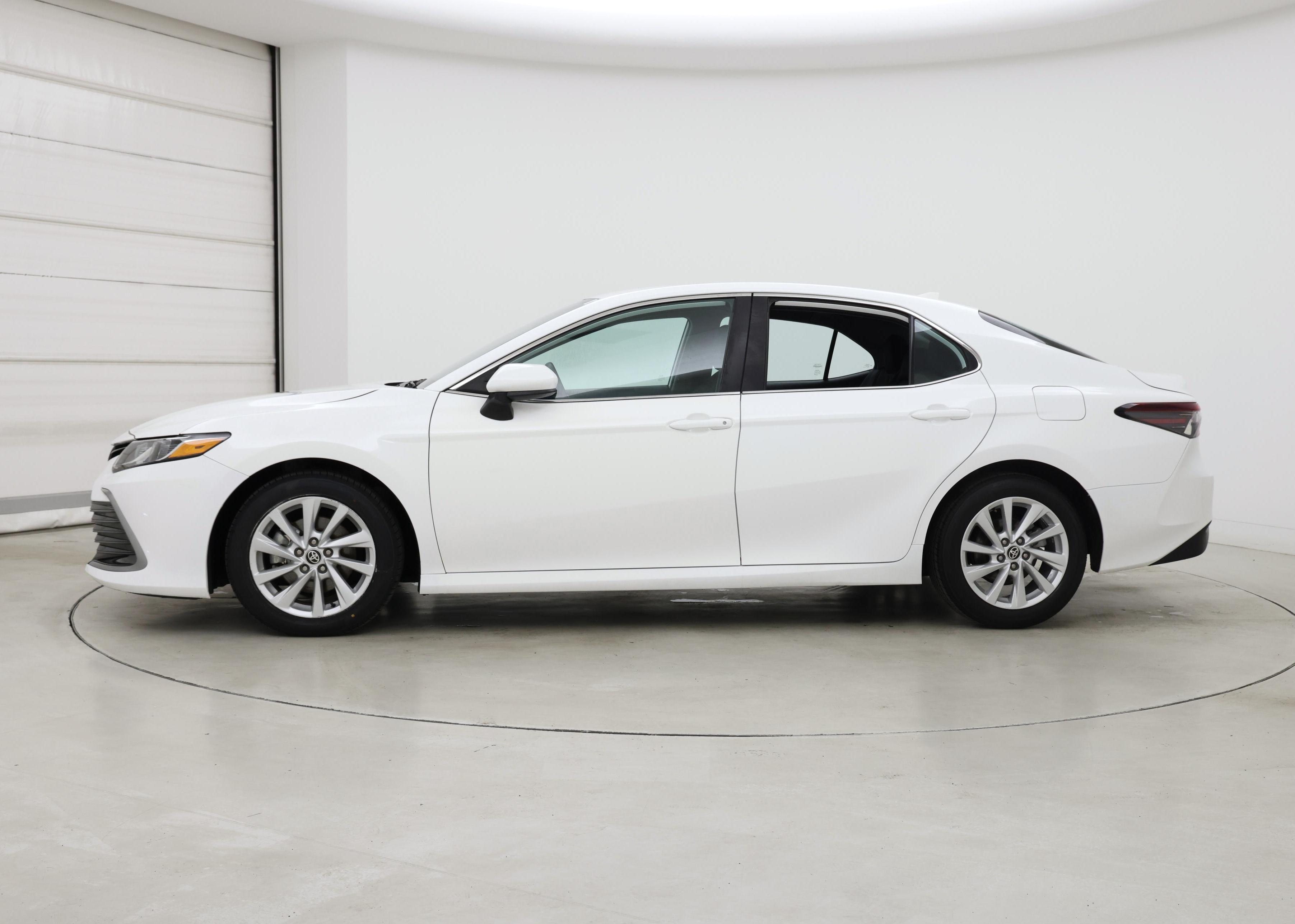 Thumbnail: 2024 Toyota Camry - 3