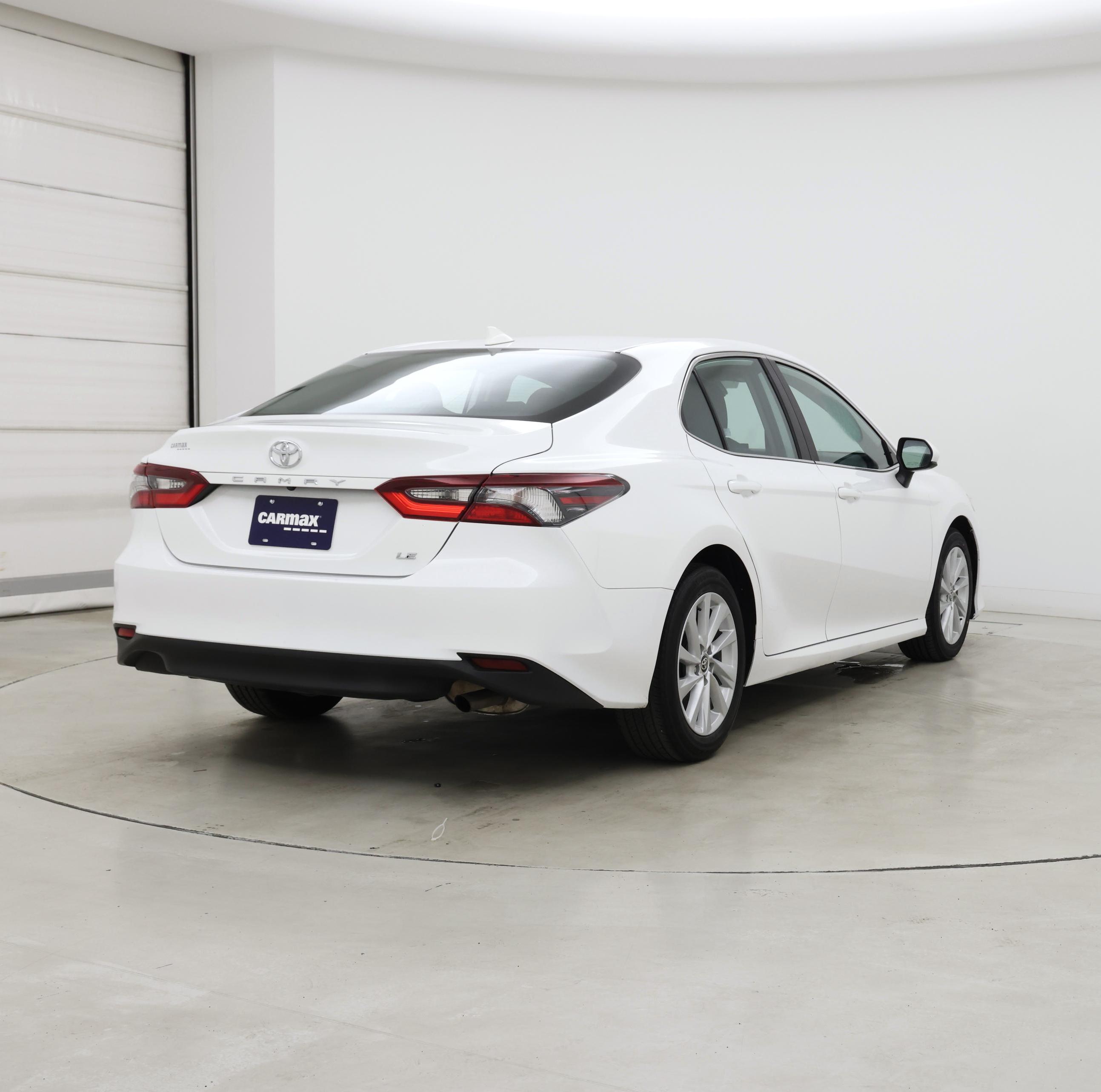 Thumbnail: 2024 Toyota Camry - 8