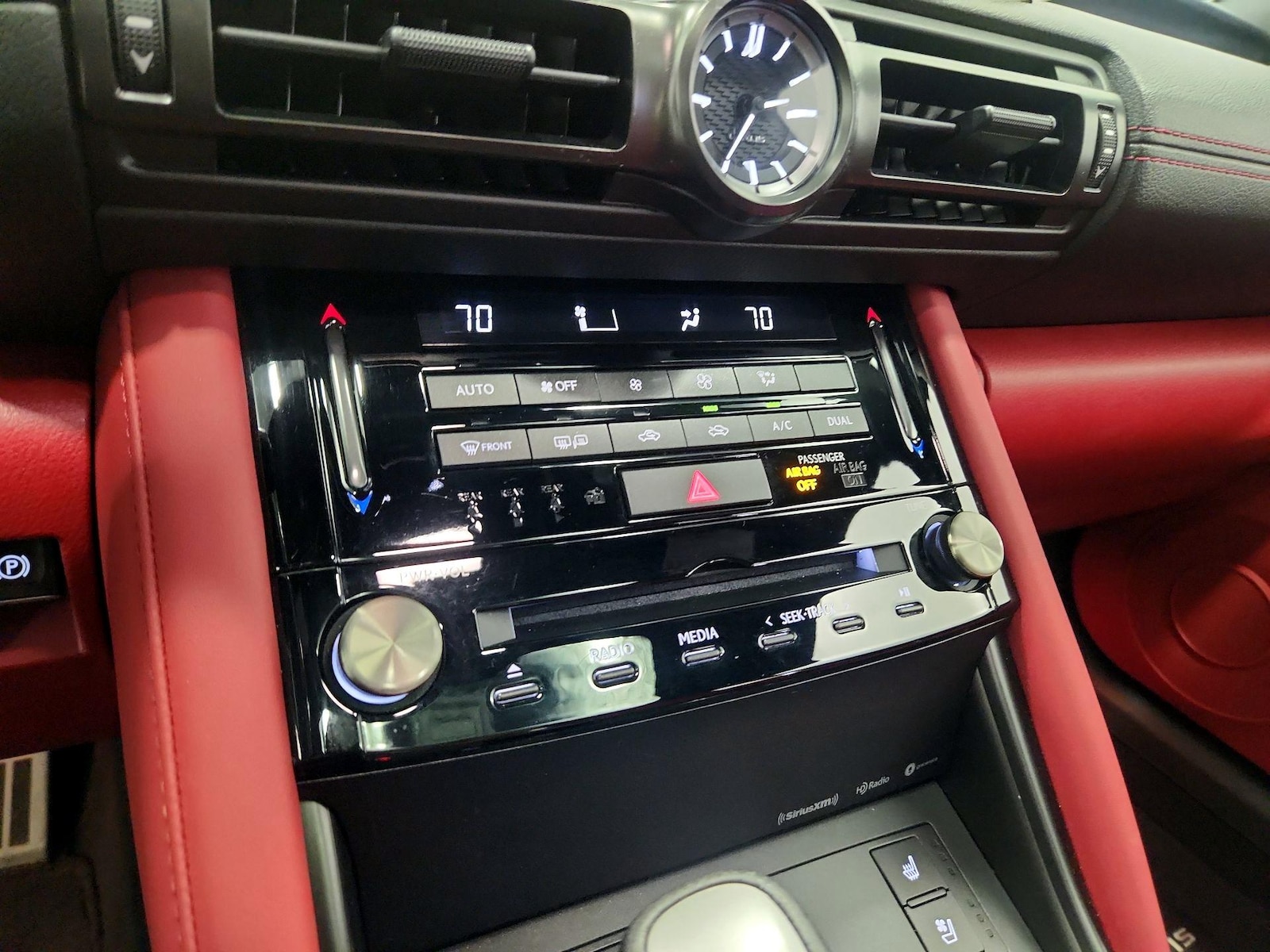 2023 Lexus IS 350 F SPORT - Photo 17