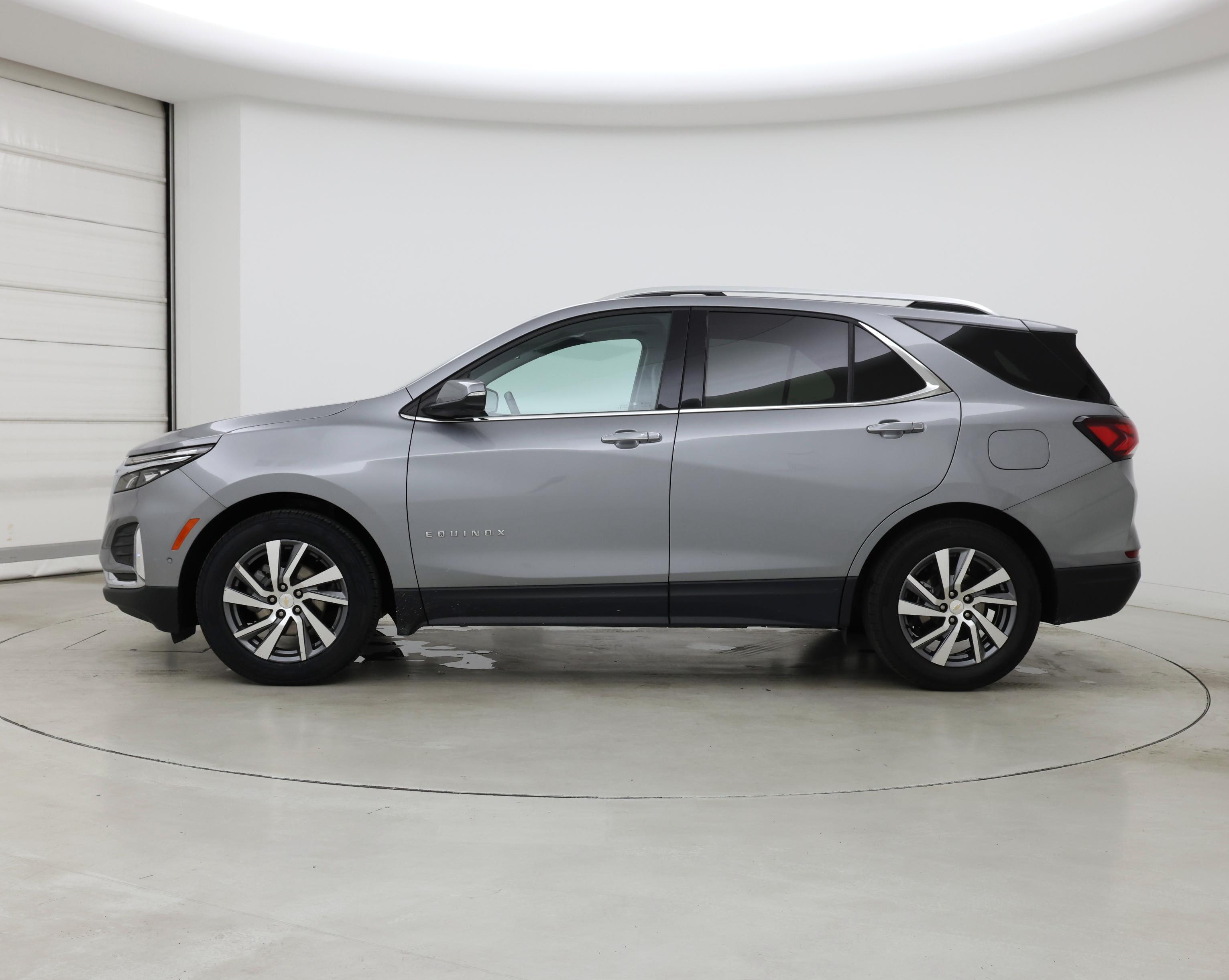Thumbnail: 2023 Chevrolet Equinox - 3