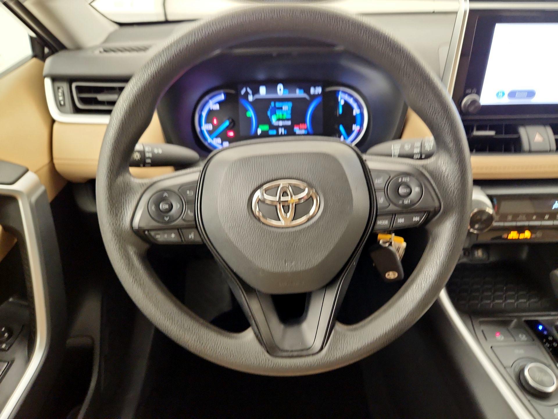 Thumbnail: 2023 Toyota RAV4 - 10