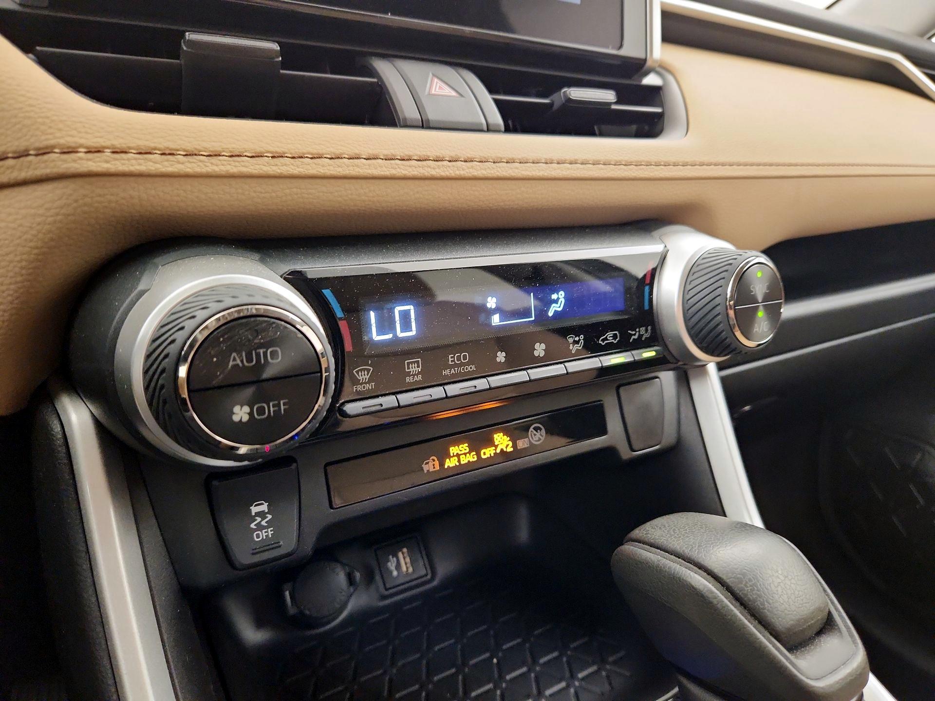 Thumbnail: 2023 Toyota RAV4 - 16