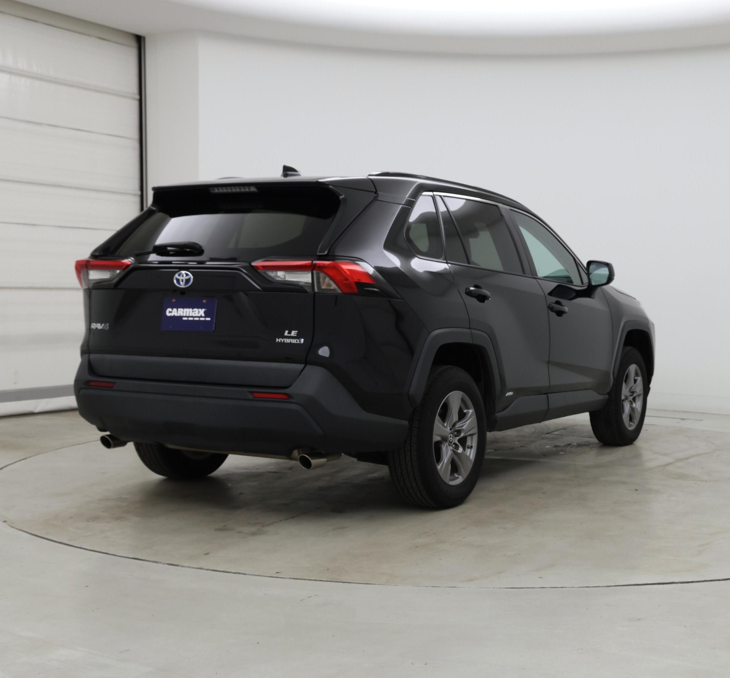 Thumbnail: 2023 Toyota RAV4 - 8