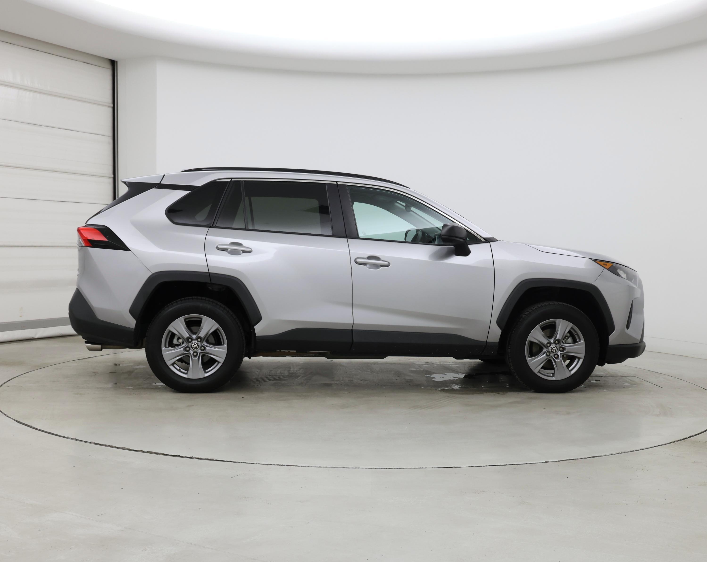 Thumbnail: 2022 Toyota RAV4 - 7
