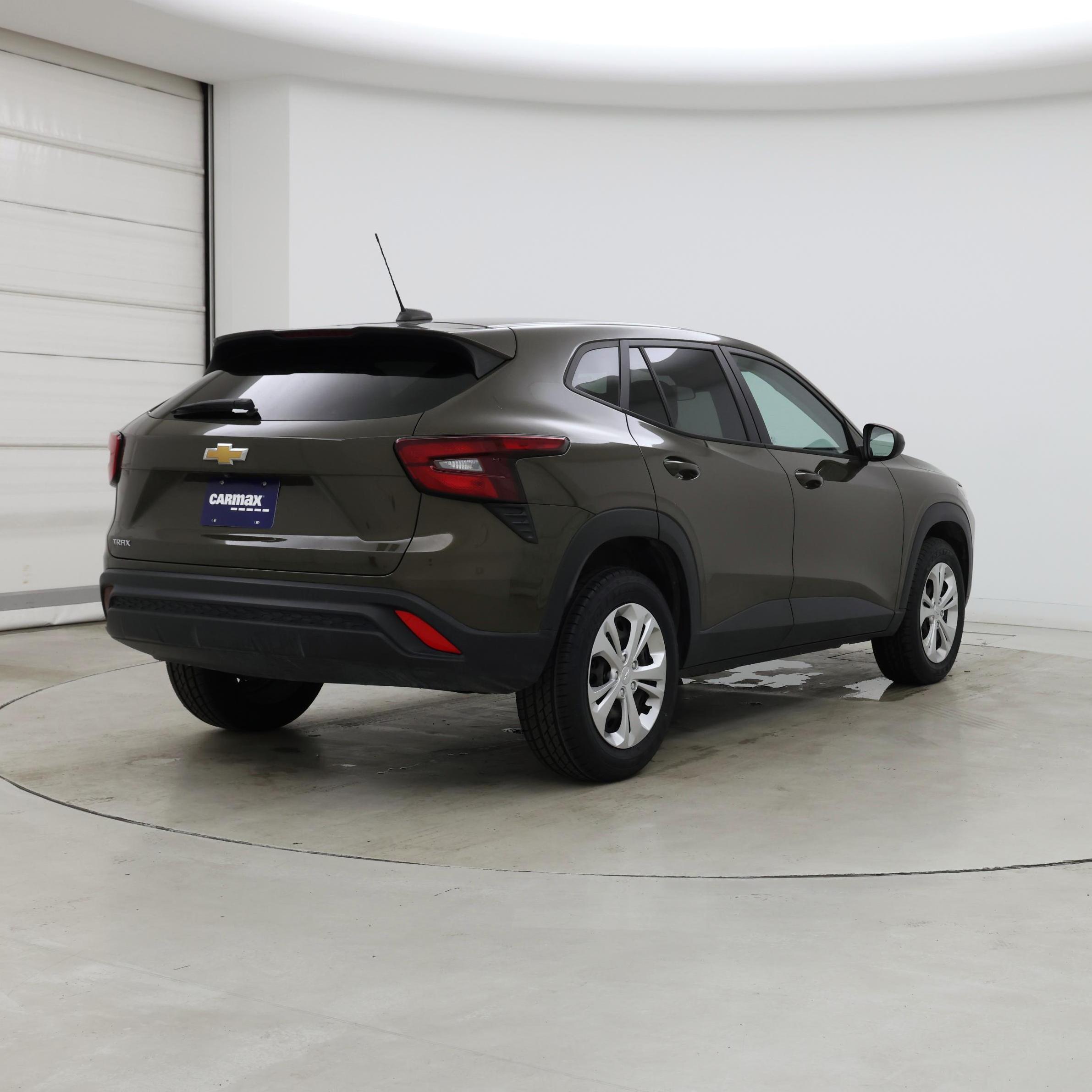 Thumbnail: 2024 Chevrolet Trax - 8