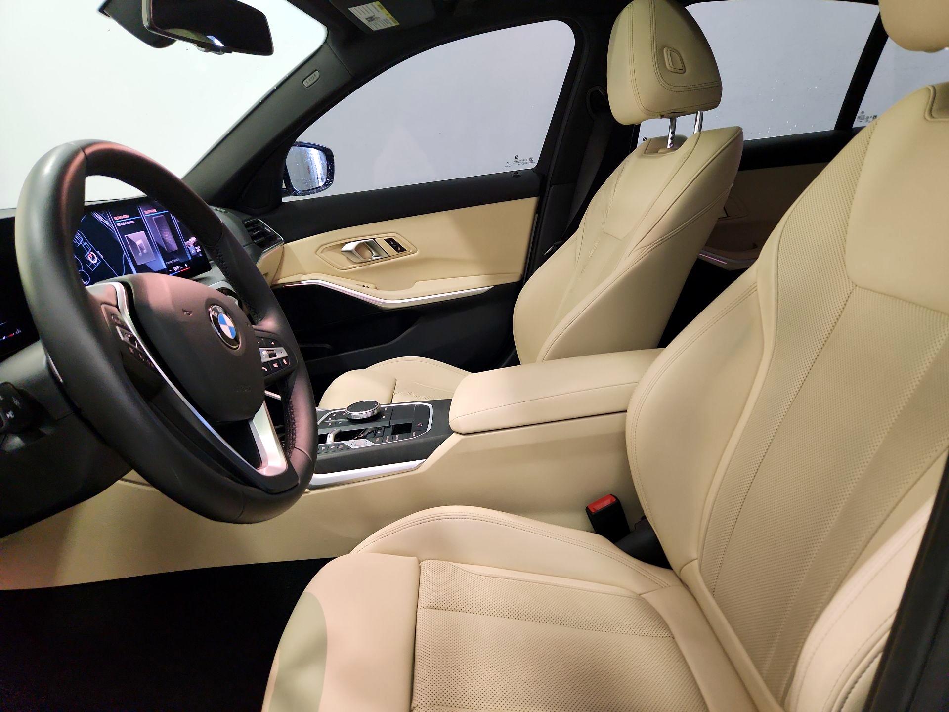 Thumbnail: 2024 BMW 3 Series - 11
