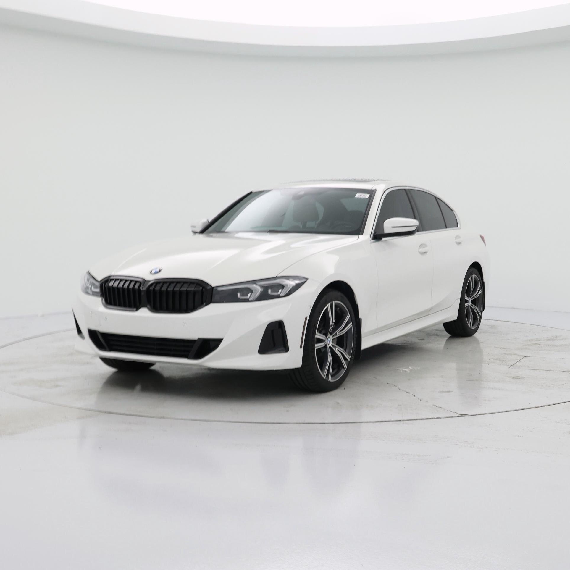 Thumbnail: 2024 BMW 3 Series - 4