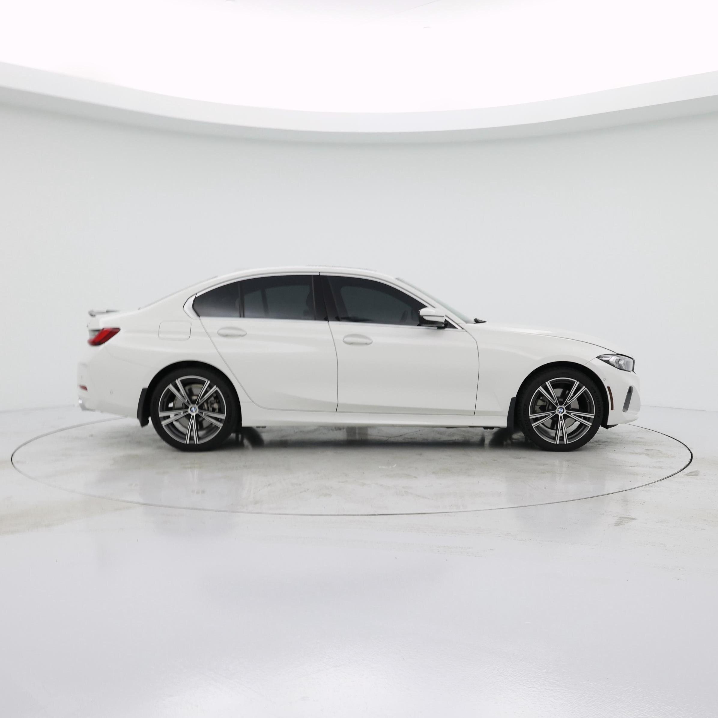 Thumbnail: 2024 BMW 3 Series - 7