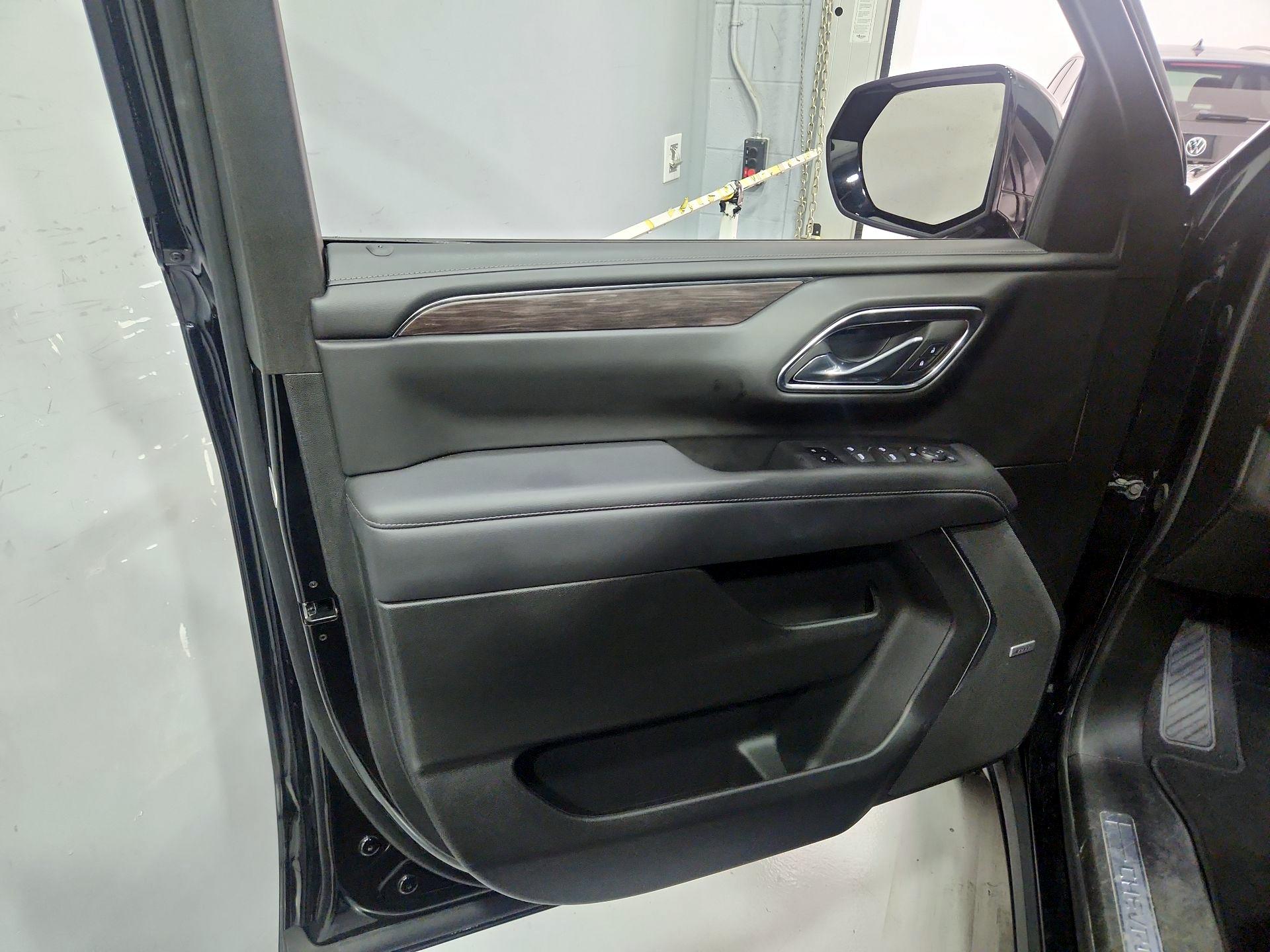 Thumbnail: 2024 Chevrolet Tahoe - 12