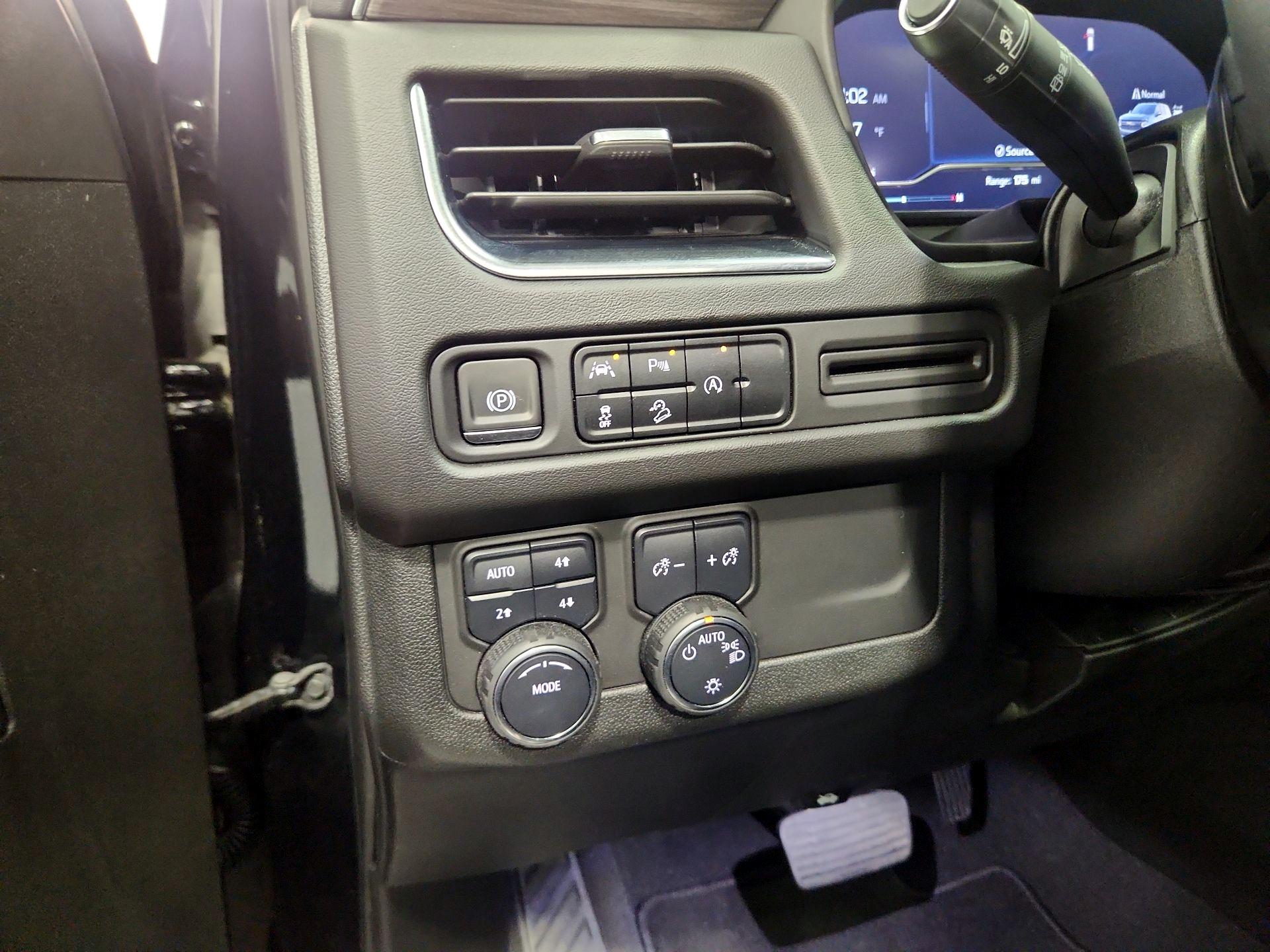 Thumbnail: 2024 Chevrolet Tahoe - 13