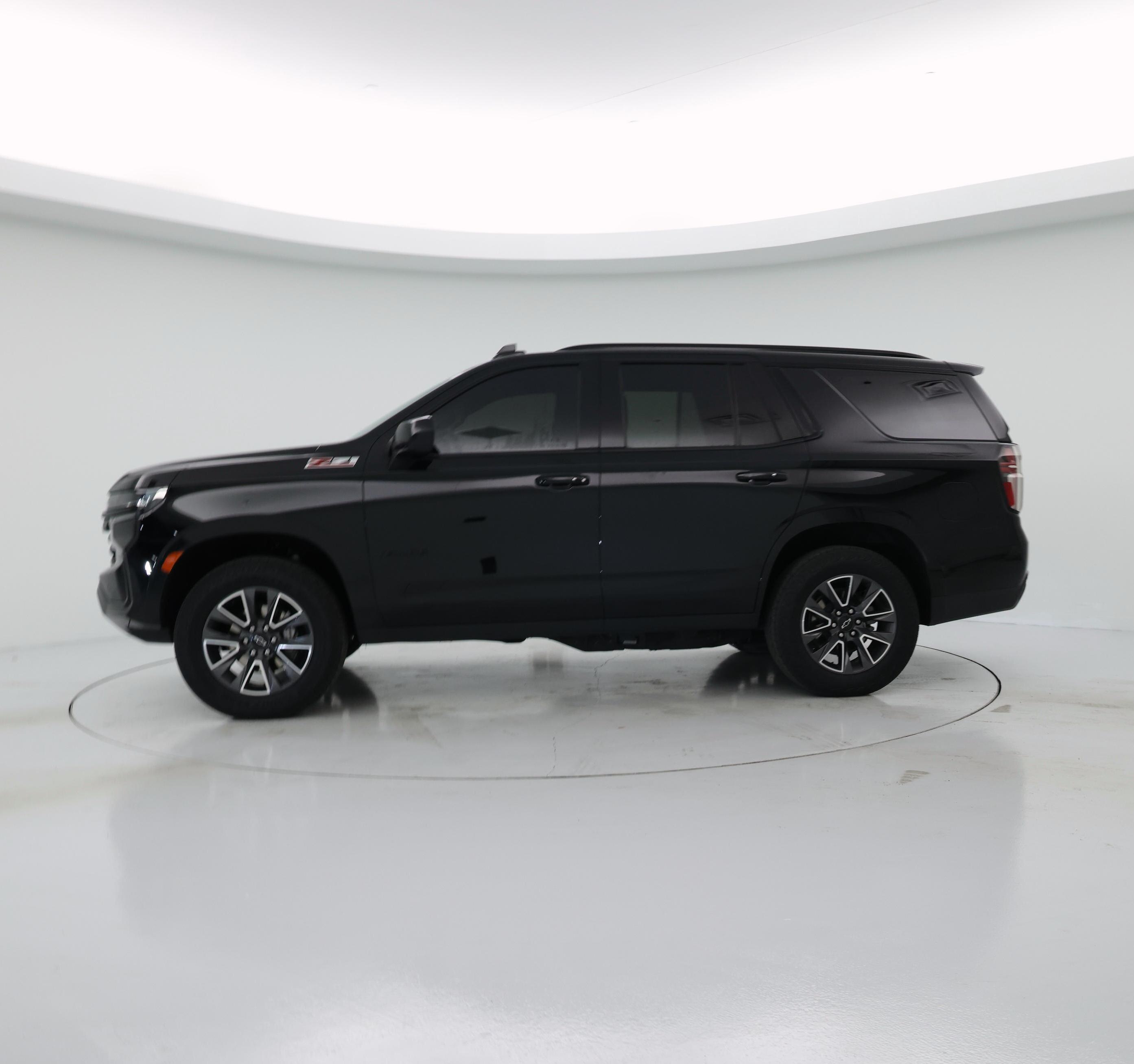 Thumbnail: 2024 Chevrolet Tahoe - 3